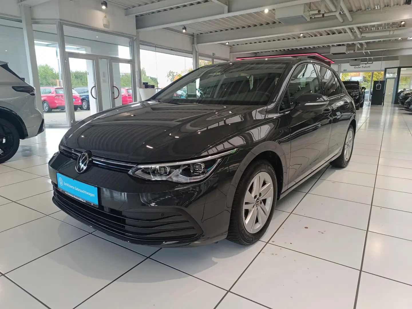 Volkswagen Golf 8 1.5 TSI "LIFE" 130 PS +NAVI+KLIMA+ACC+LED+ Gris - 2