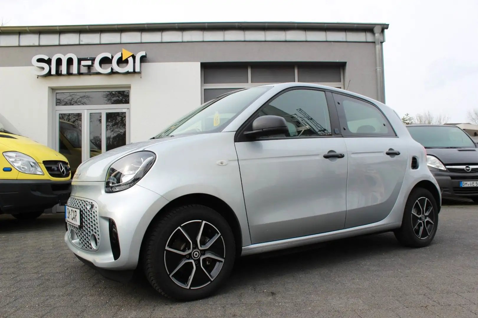 smart forFour Forfour electric drive / EQ 22KW Schnell Lader Срібний - 1