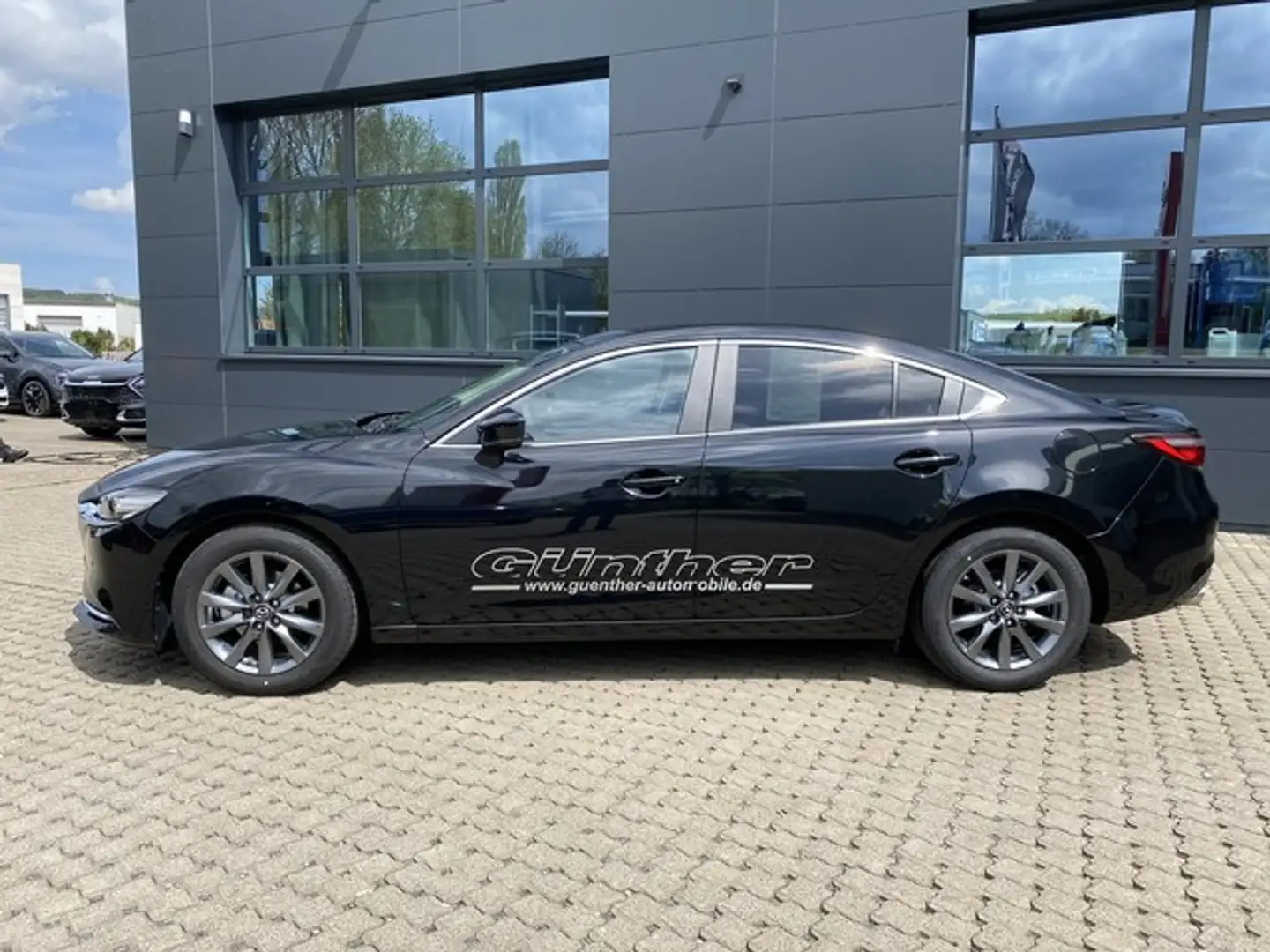 Mazda 6e Exclusive-Line 165 Automatik **8-Fach bereift** Schwarz - 2