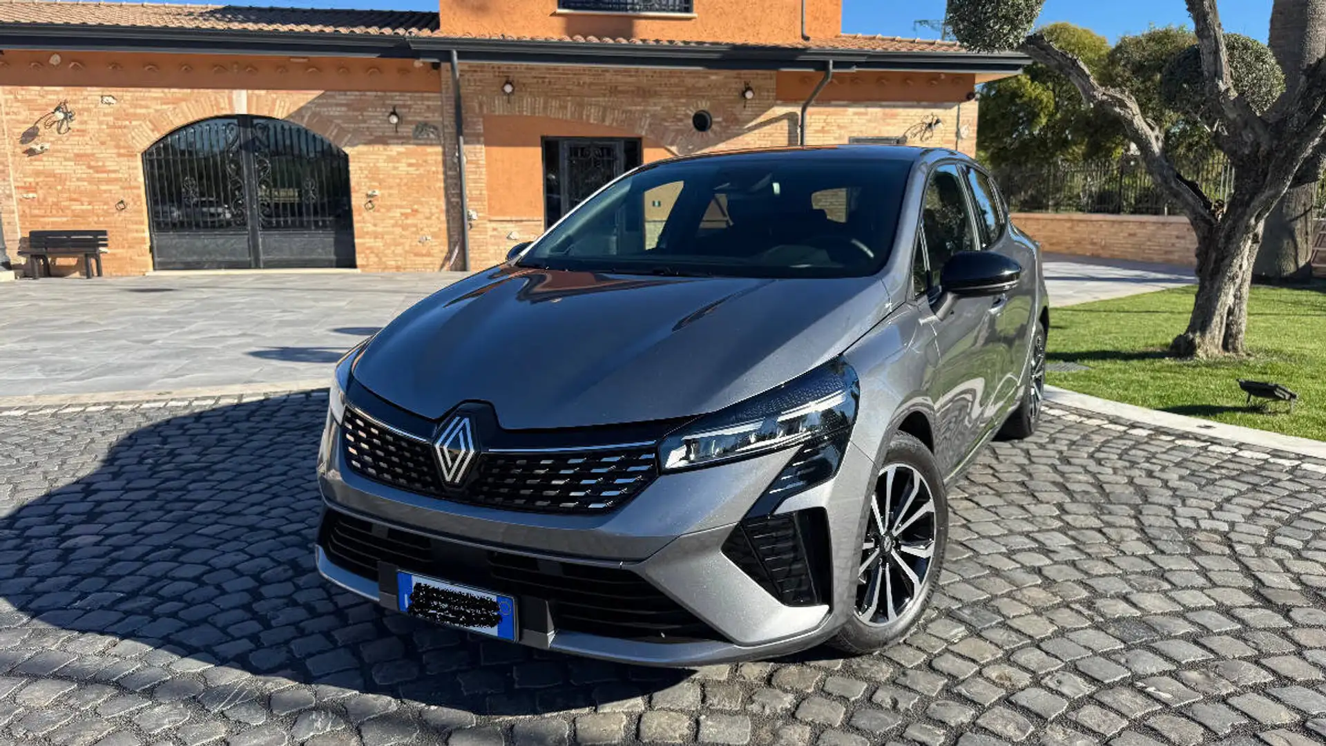 Renault Clio 1.0 tce Techno 90cv Grigio - 2