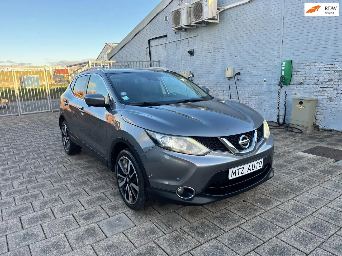 Nissan Qashqai 1.2 Tekna BOM VOLL NIEUWE KETTING Grijs - 1