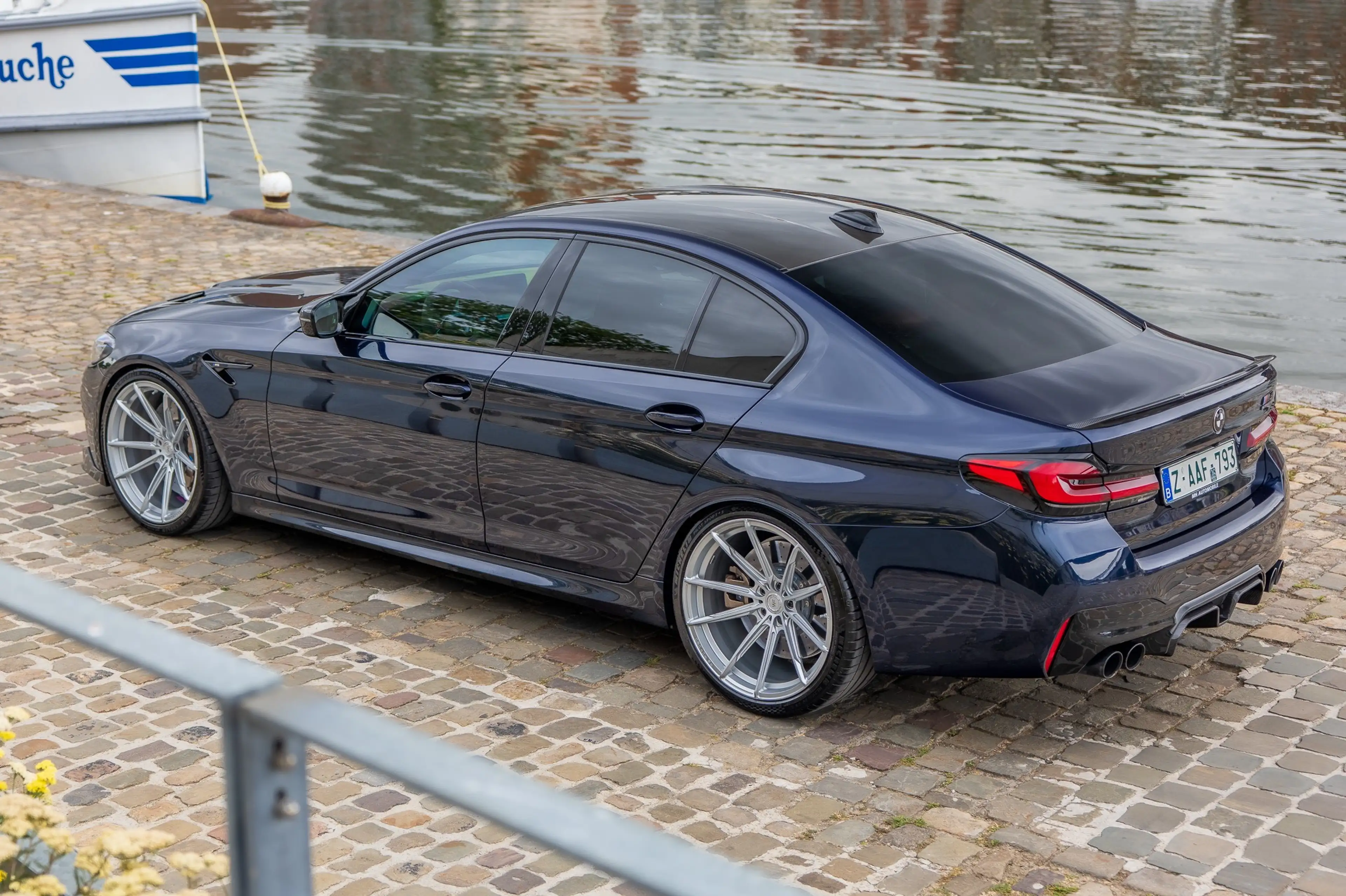 BMW M5 4.4AS V8 Competition NETTO 66.074€ — photo 3