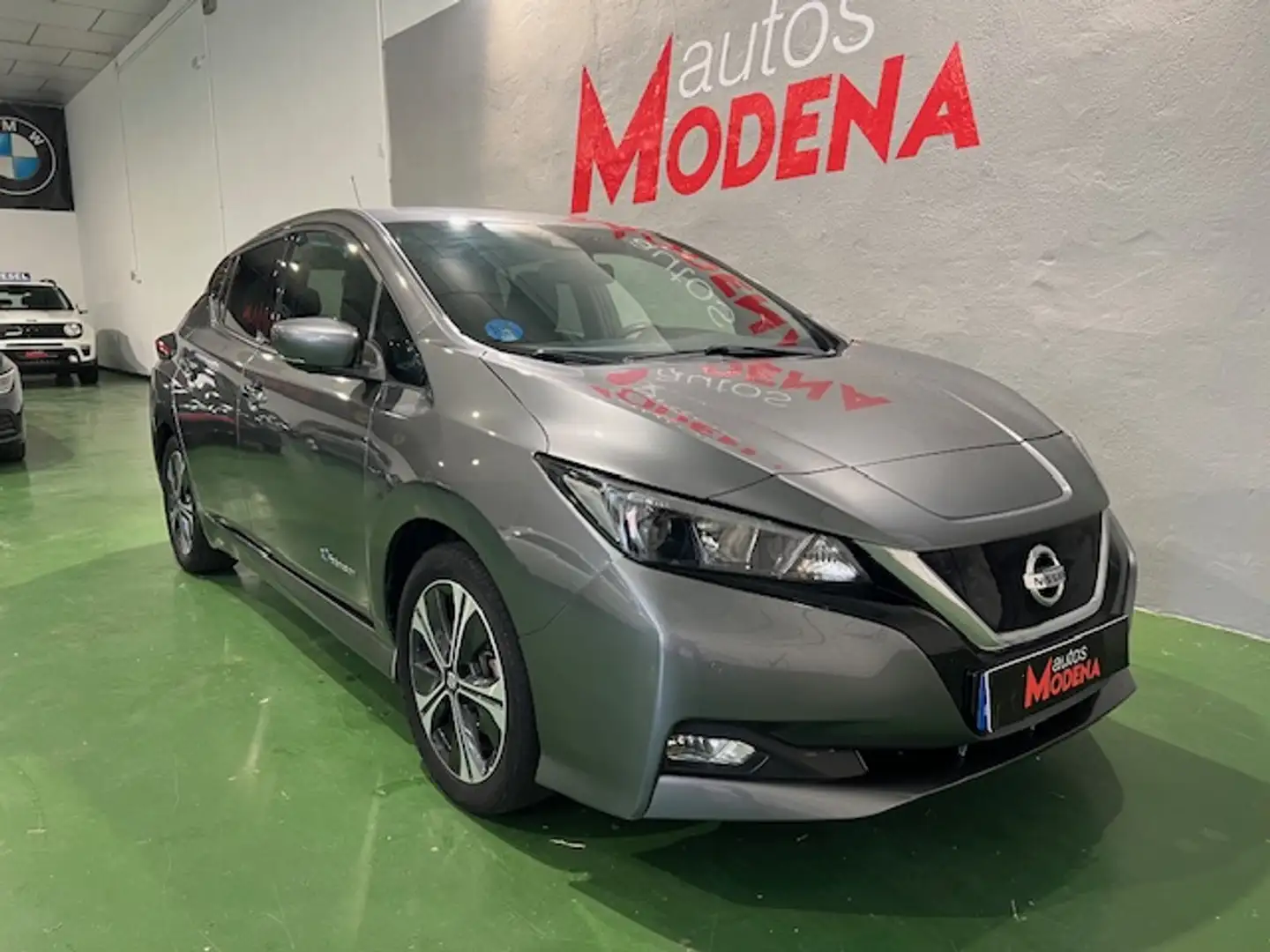 Nissan Leaf 40 kWh N-Connecta Grijs - 1