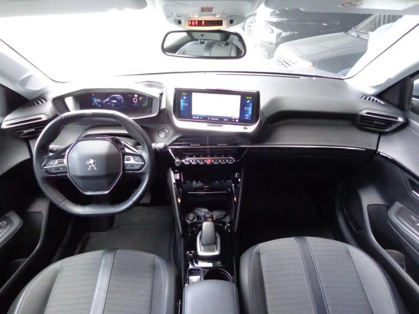 Peugeot 208 50Kwh Allure - GPS - Caméra Gris - 2
