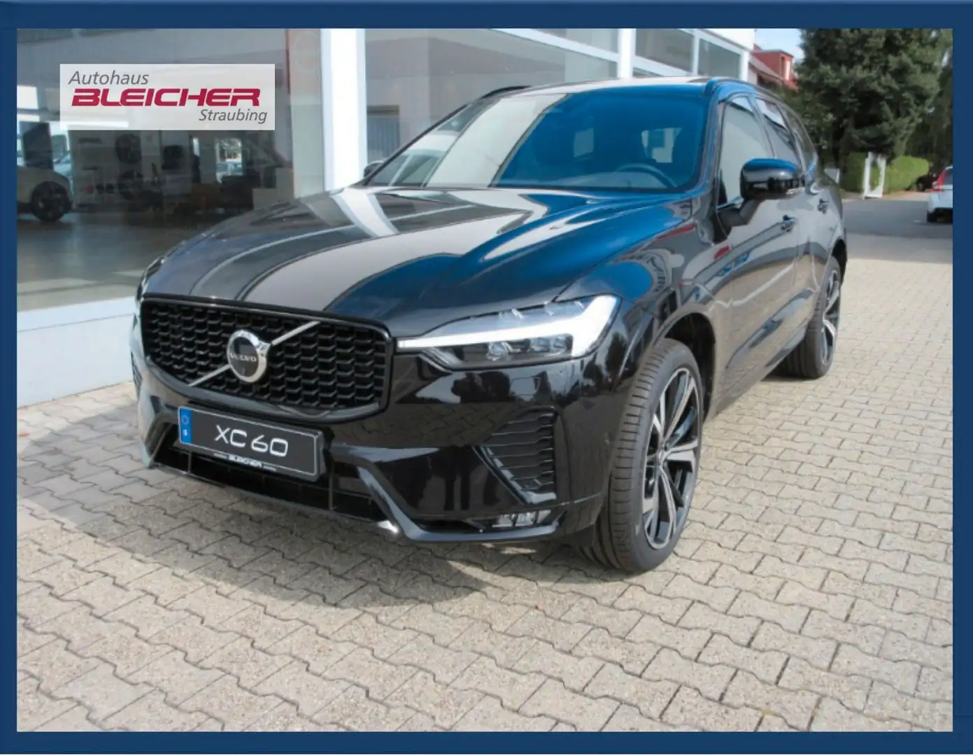 Volvo XC60 B5 Plus Dark AWD Schwarz - 1