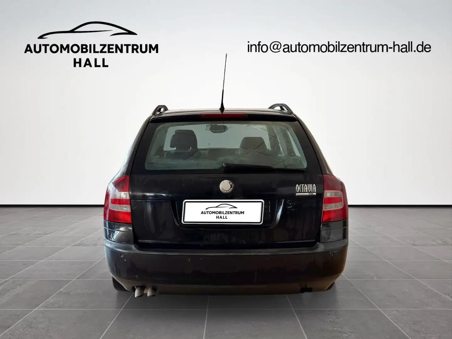 Skoda Octavia Combi Elegance DSG SHZ KLIMA.A Schwarz - 2