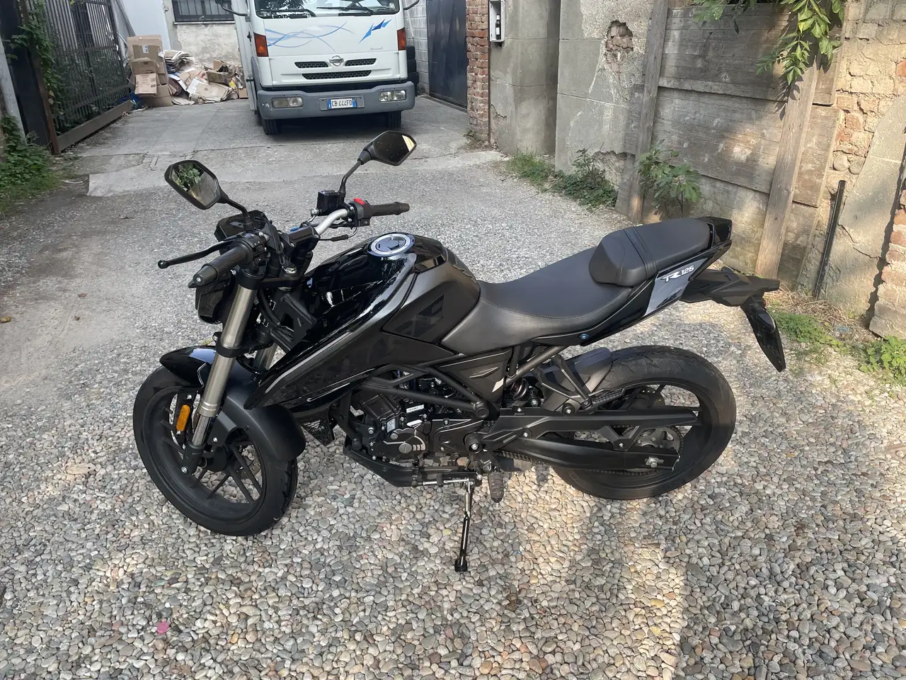 Voge R125