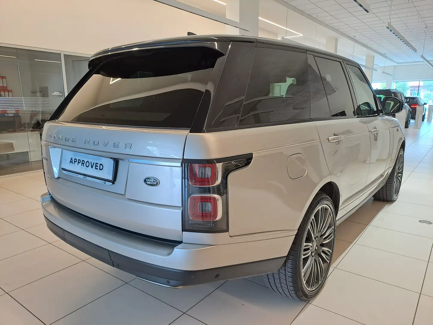 Land Rover Range Rover Range Rover 3.0d i6 mhev Vogue 249cv auto Argento - 2