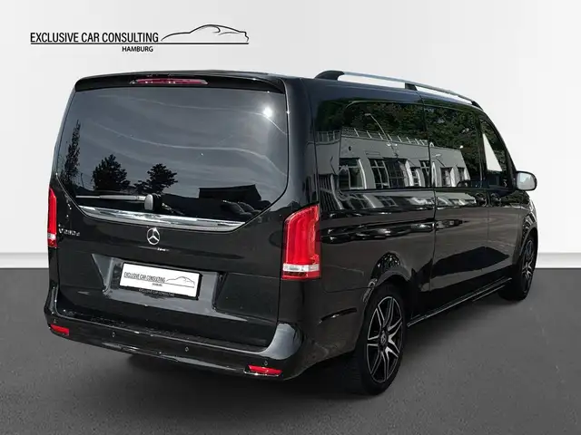Mercedes-Benz V-Class view 6