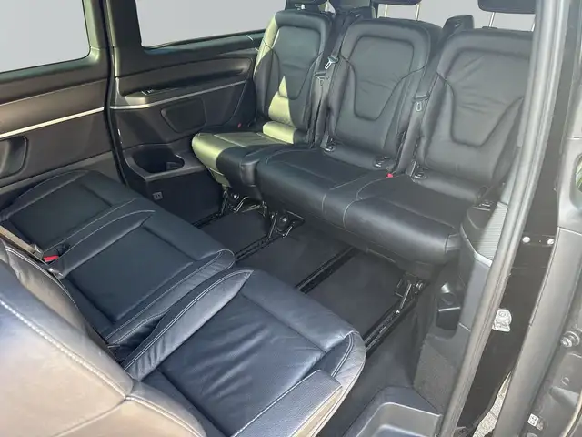 Mercedes-Benz V-Class view 9