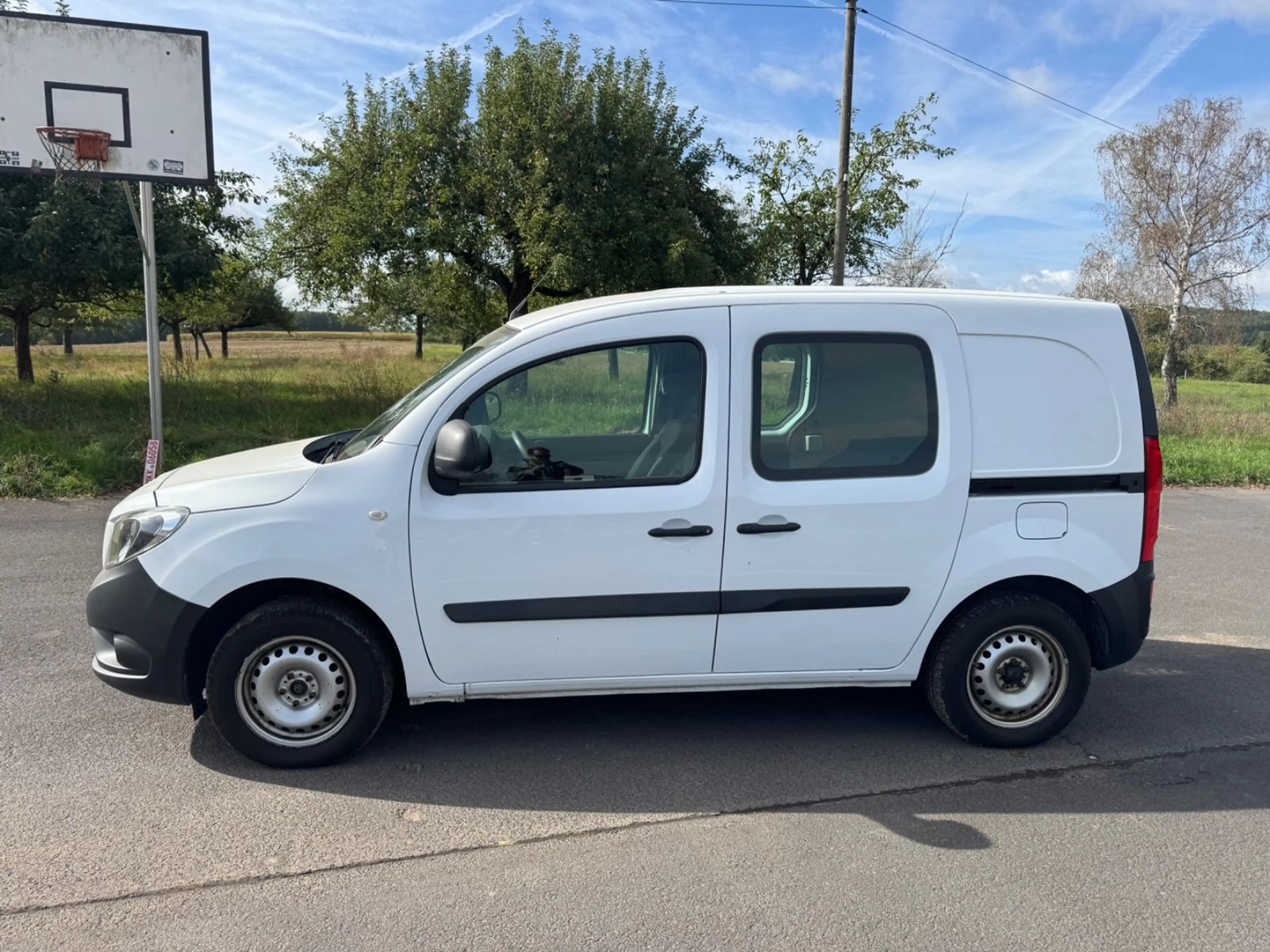 Mercedes-Benz Citan Kasten 109 CDI lang AHK+Tempomat 2x S-Tür — photo 4