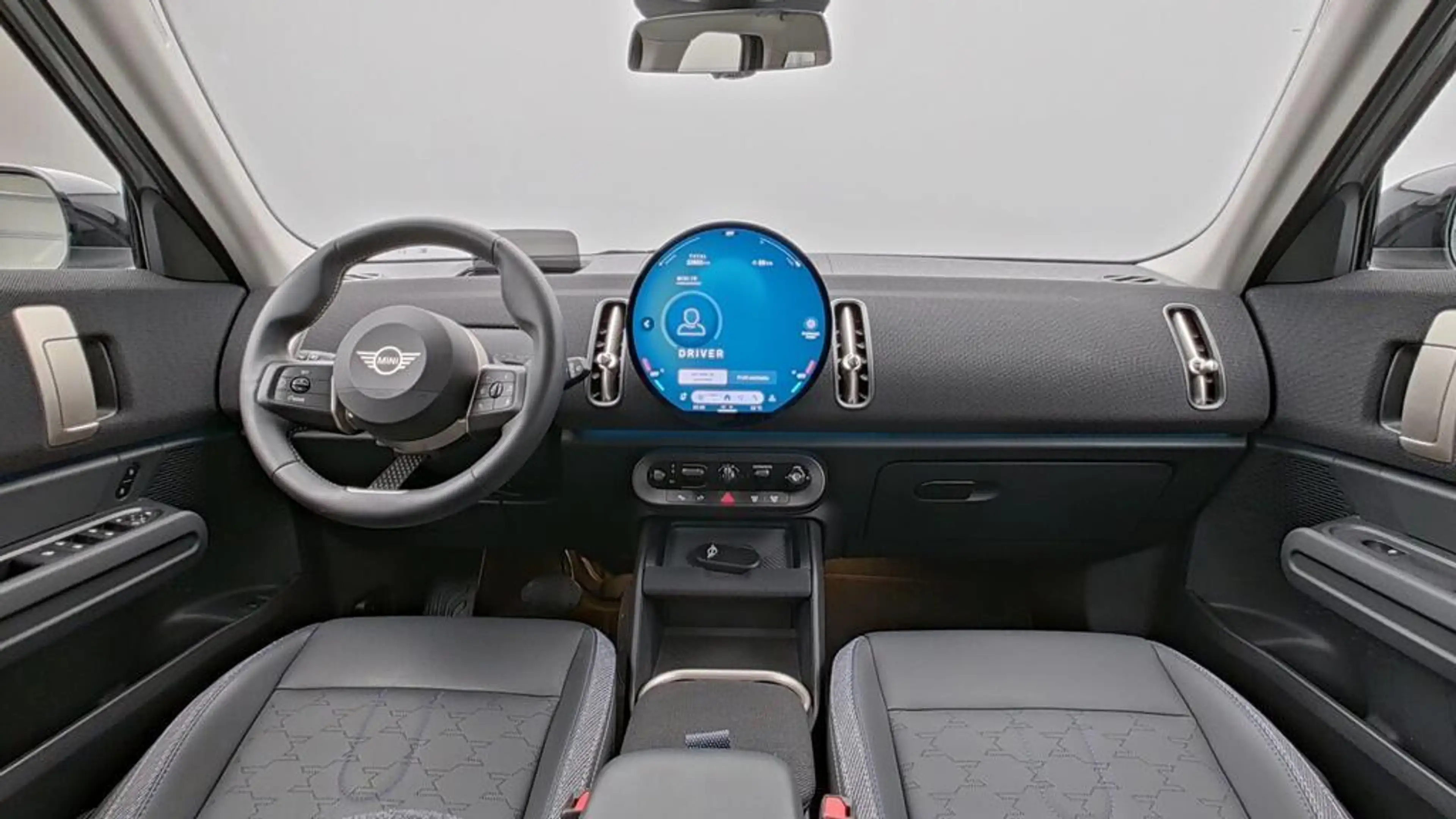 MINI Countryman D Classic Trim — photo 13