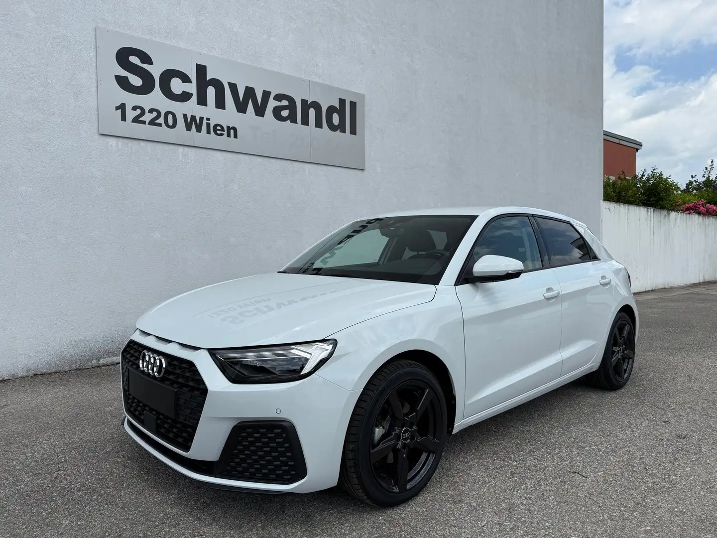 Audi A1 30 TFSI intense Weiß - 2