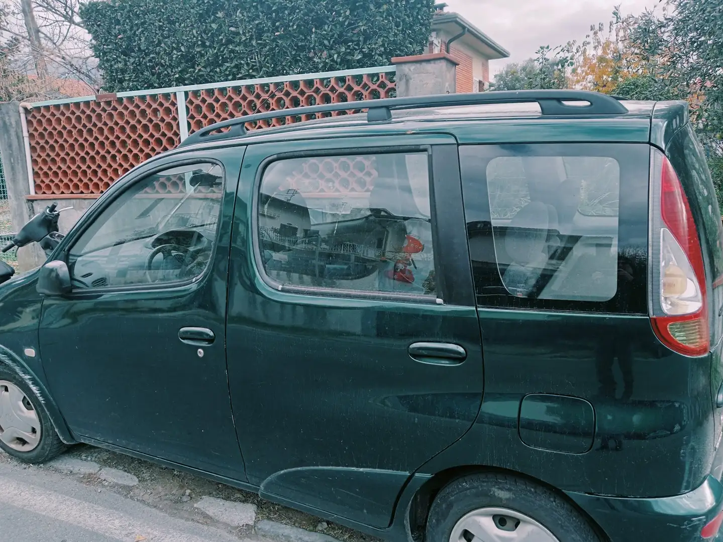 Toyota Yaris 3p 1.0 Verde - 2