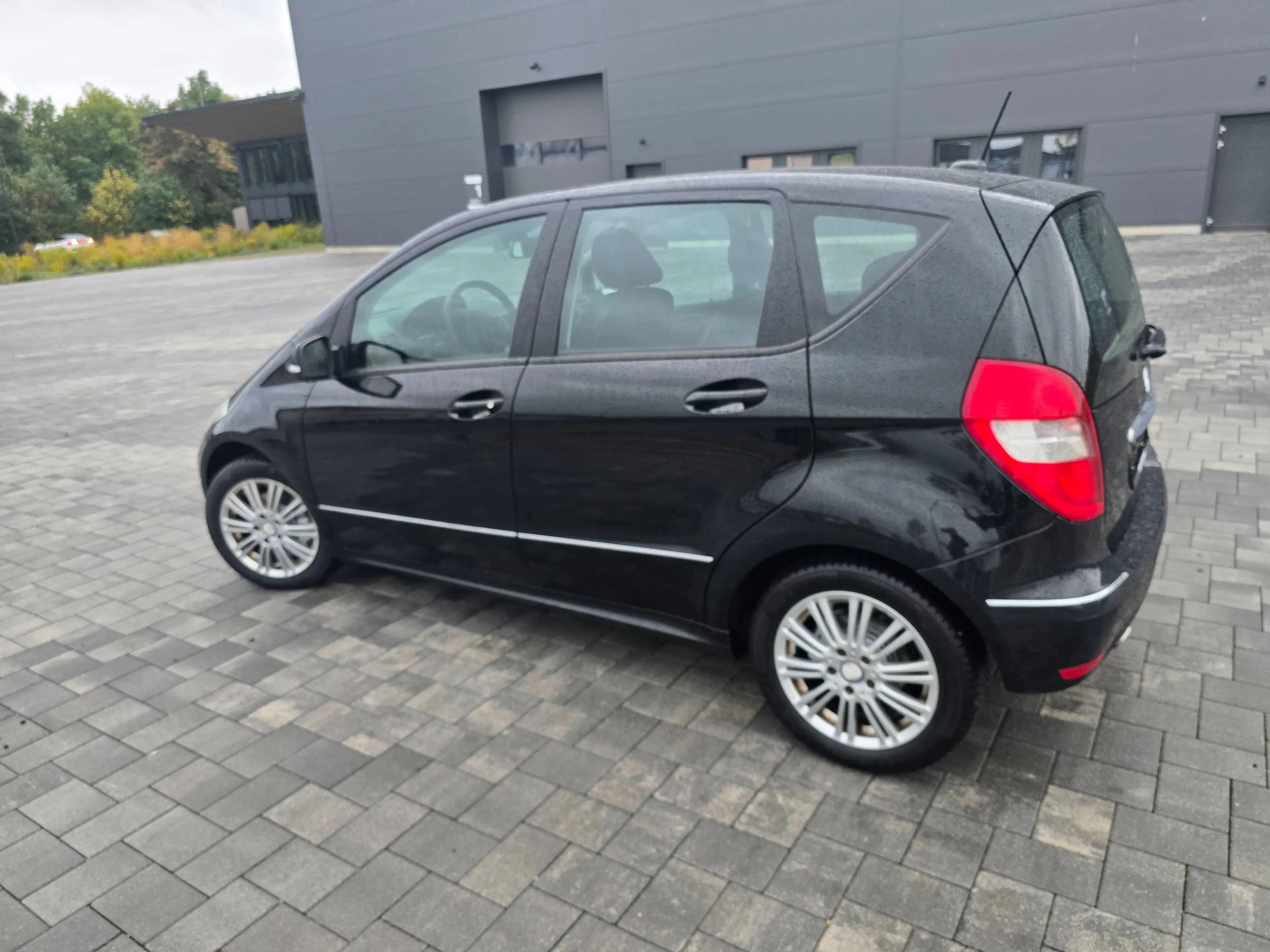 Mercedes-Benz A 180 A 180 5-türig (169.032) — photo 8