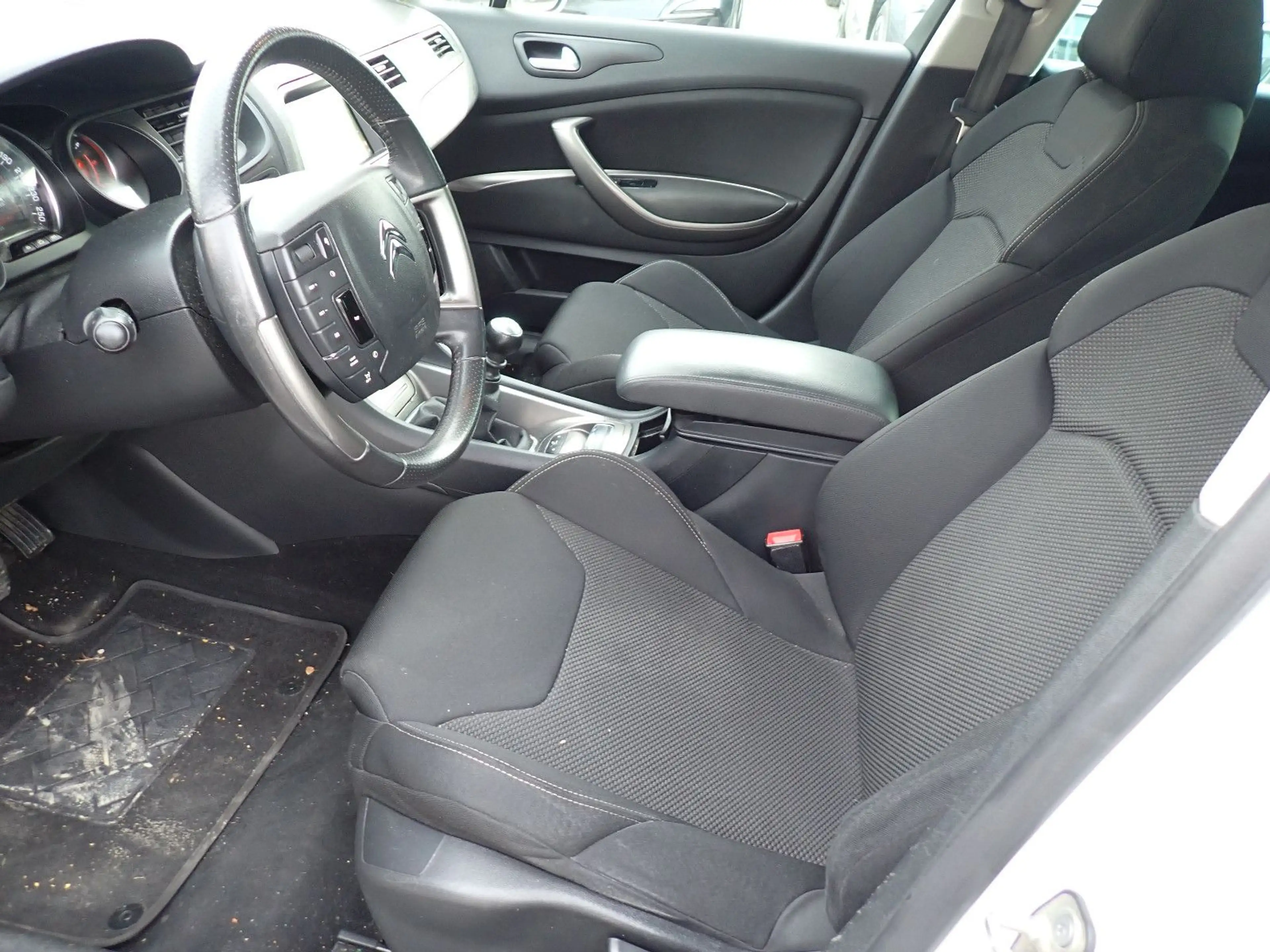 Citroen C5 Tourer Business Navi Alu 6 Gang — photo 9