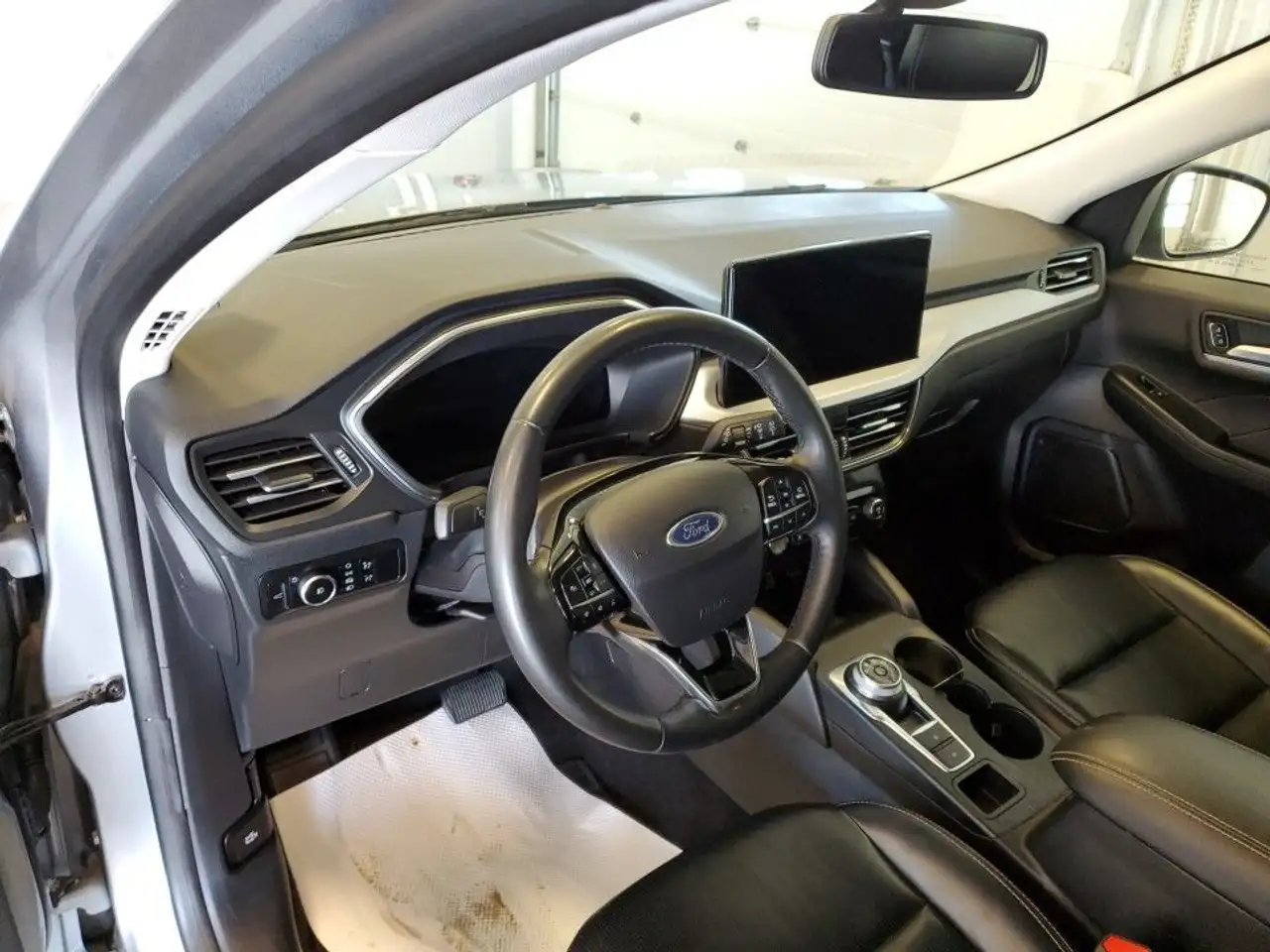 Ford Escape снимка Ford Escape