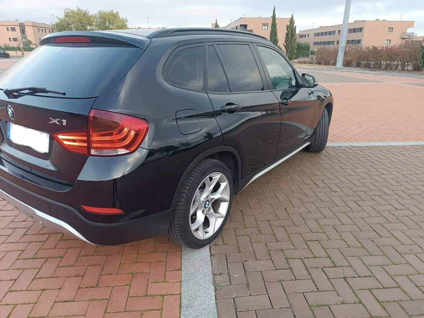 BMW X1 sDrive 18d - 1