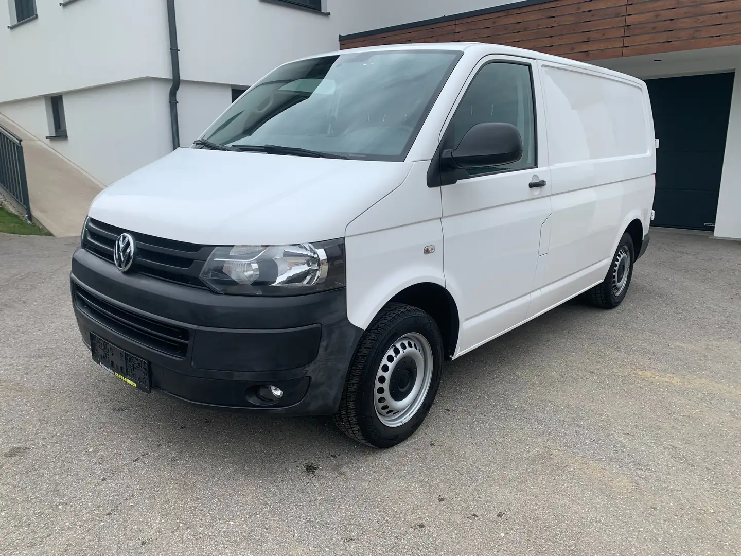 Volkswagen T5 Transporter Kasten,Pickerl+Service Neu,Mwst.Ausweisbar Weiß - 1