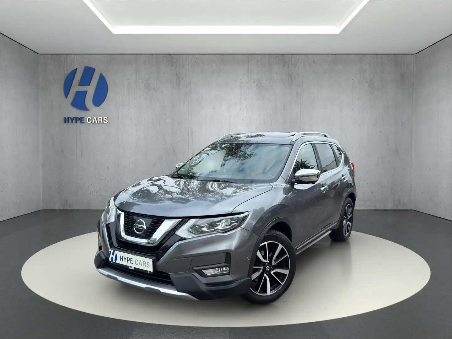 Nissan X-Trail Tekna 1.6 dCi Xenon Navi Pano 360°7-Sitzer Grau - 1