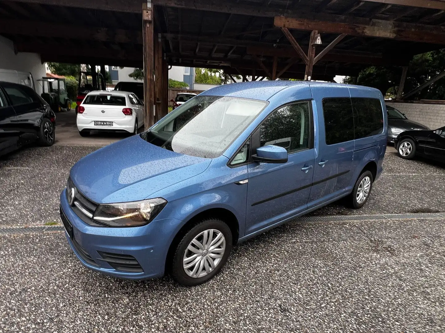 Volkswagen Caddy Maxi TSI DSG 1.Hd unffrei SH KD+§neu Blau - 1