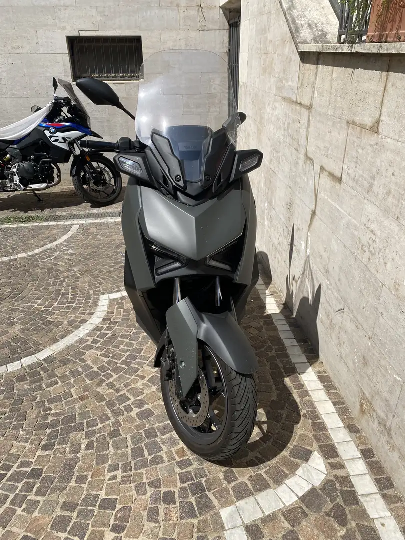 Yamaha X-Max 300 - 1