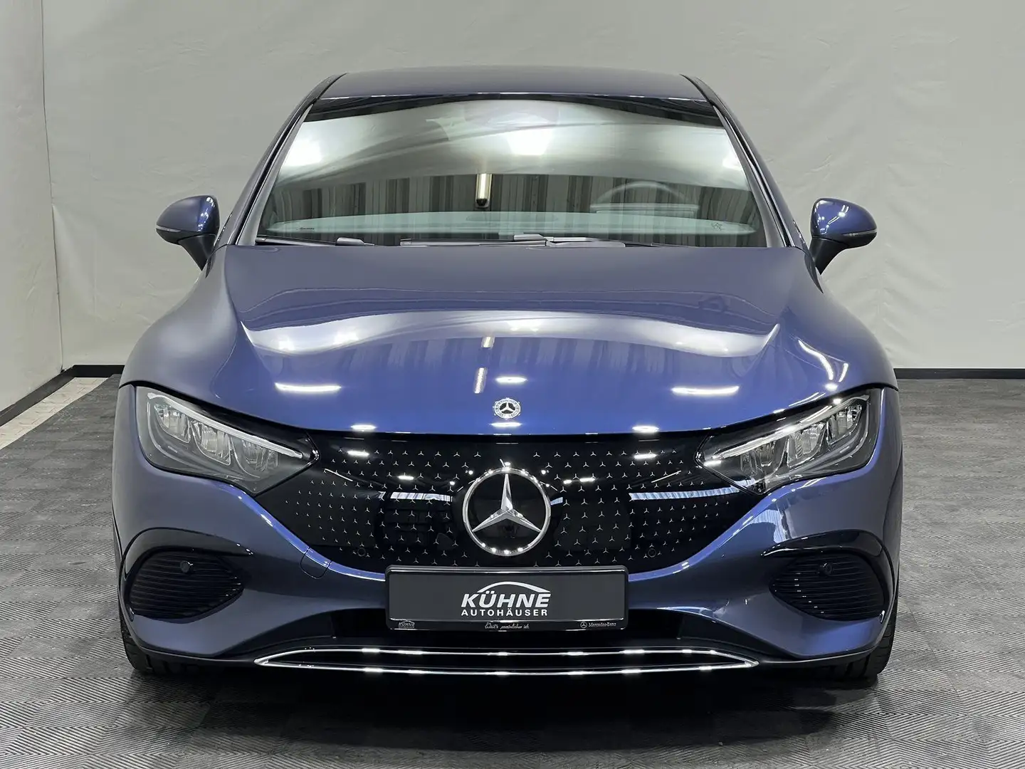 Mercedes-Benz EQE 300 Electric Art Advanced Plus # ServiceCare Blau - 2
