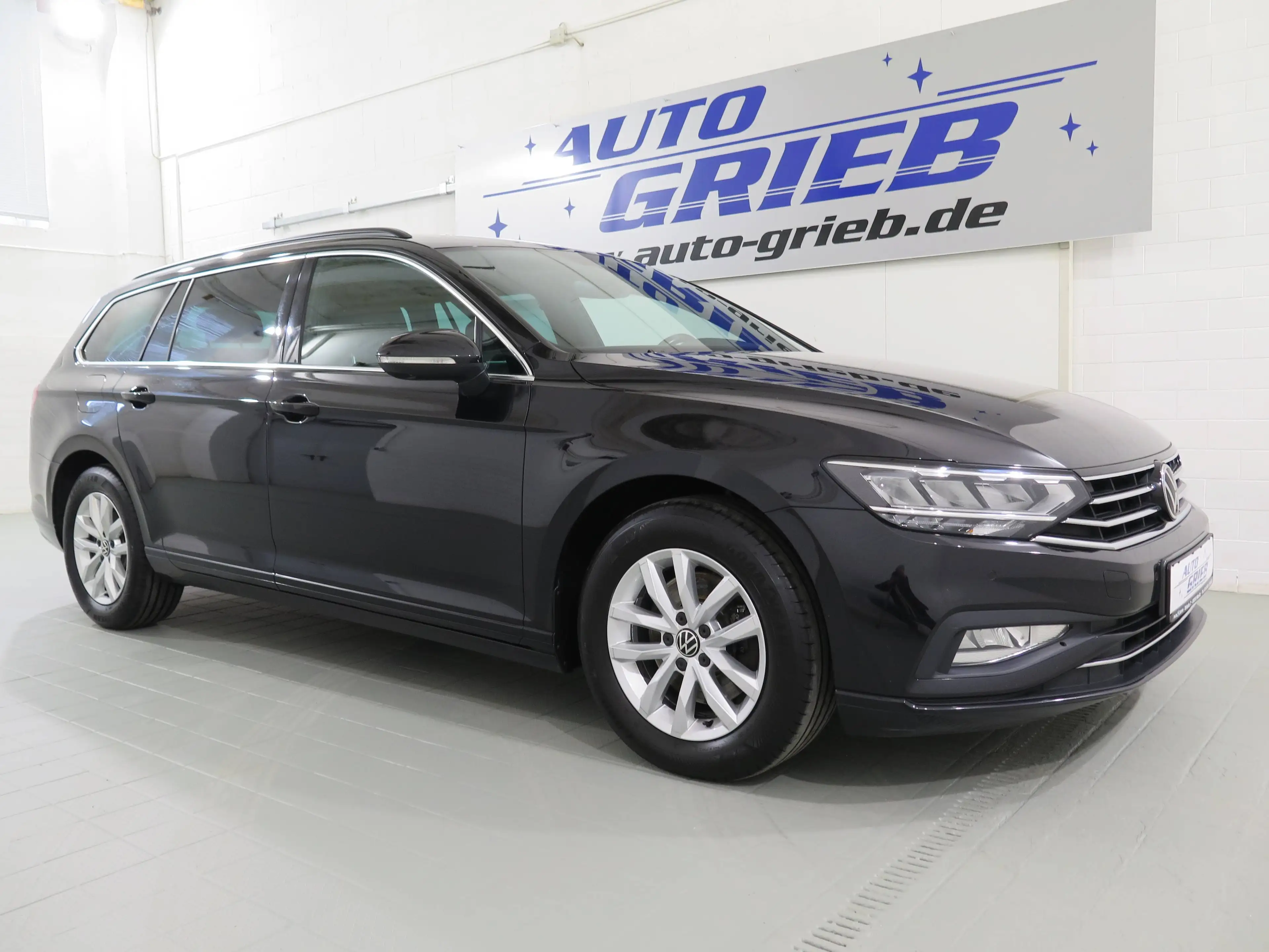 Volkswagen Passat Variant Business, LED, Navi, AHK, ACC, RFK, App