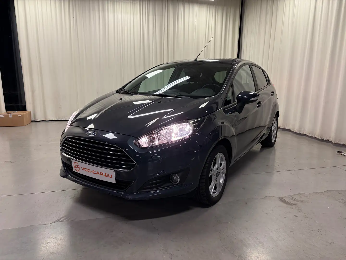 Ford Fiesta Fiesta 1.0 EcoBoost SYNC Edition Gris - 1