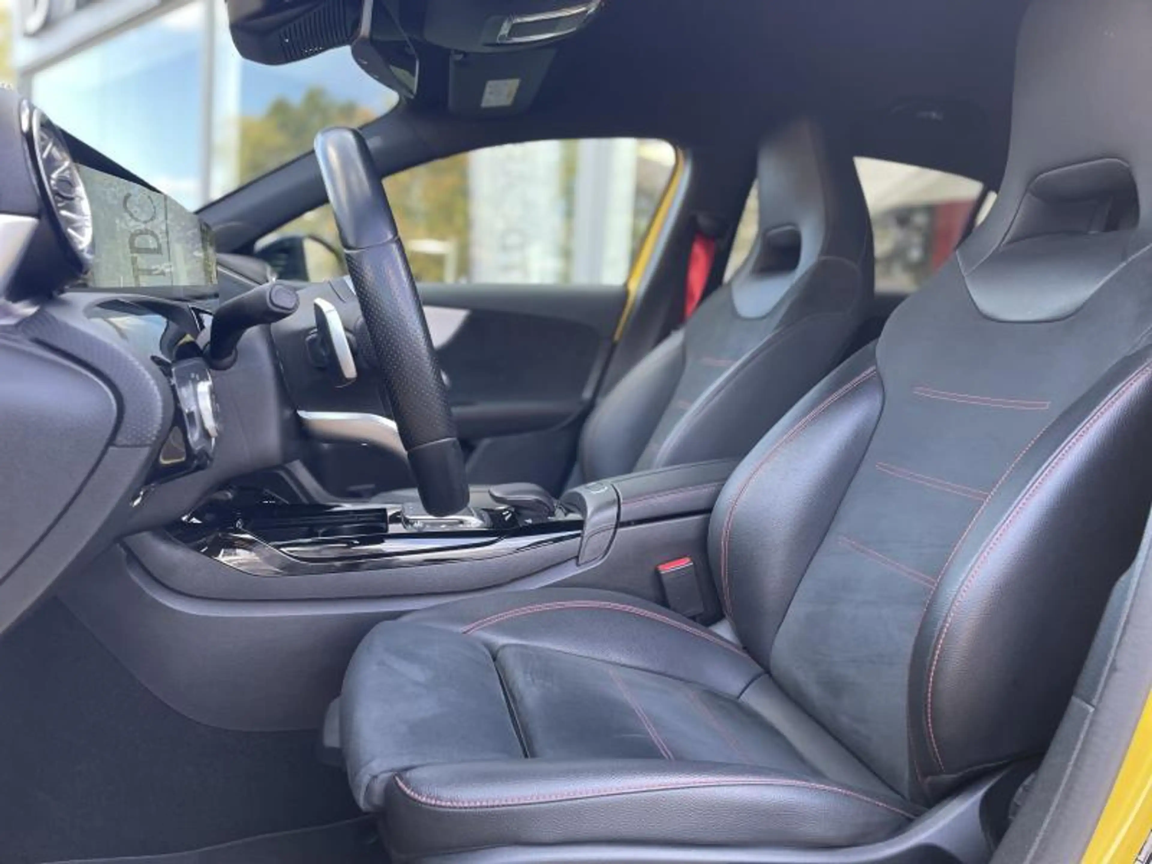 Mercedes-Benz A 35 AMG 4 Matic Pack Aéro — photo 7