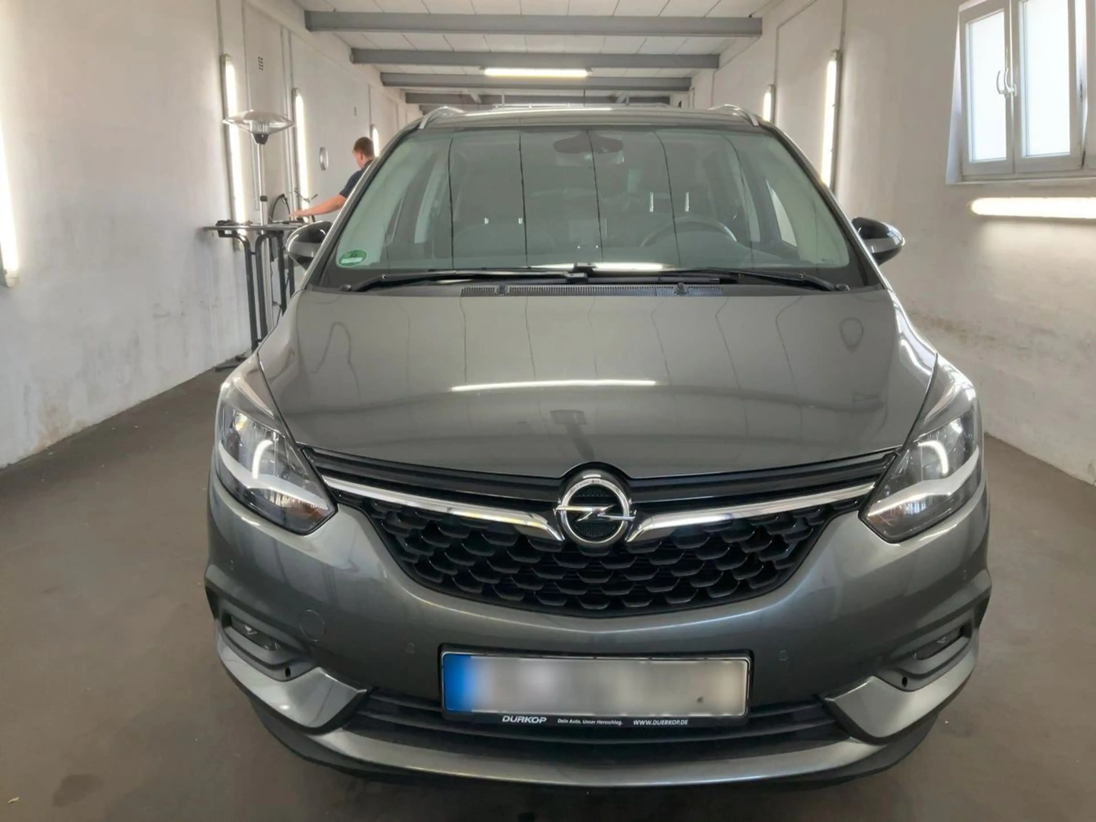 Opel Zafira 1.6 Turbo CNG Business Innovation — photo 2