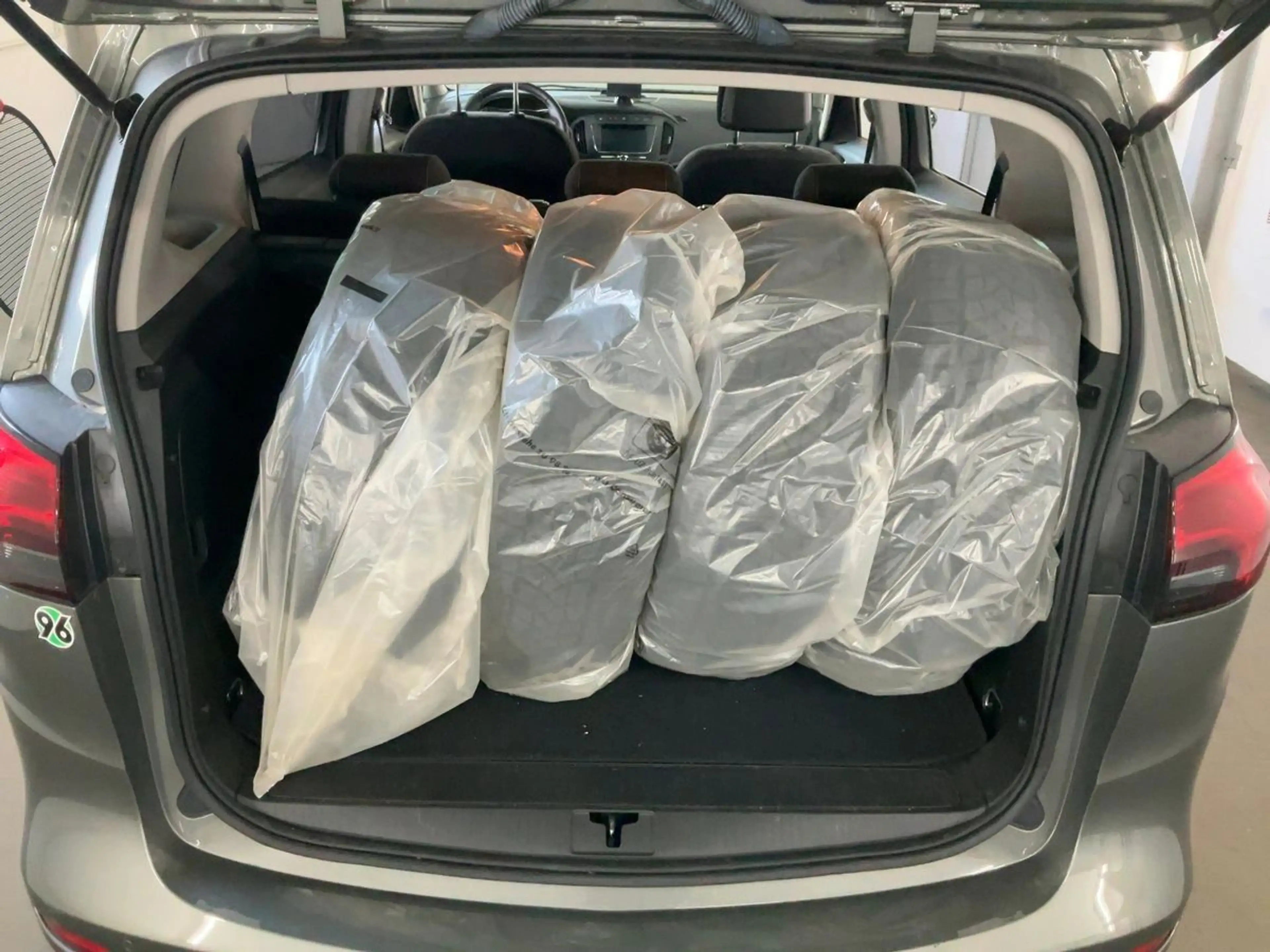 Opel Zafira 1.6 Turbo CNG Business Innovation — photo 9