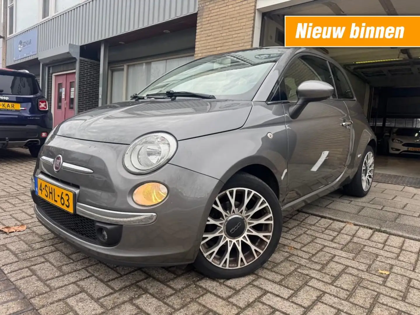 Fiat 500 0.9 TwinAir Lounge PANO AIRCO LMV 2DE EIG NL-AUTO Grau - 1