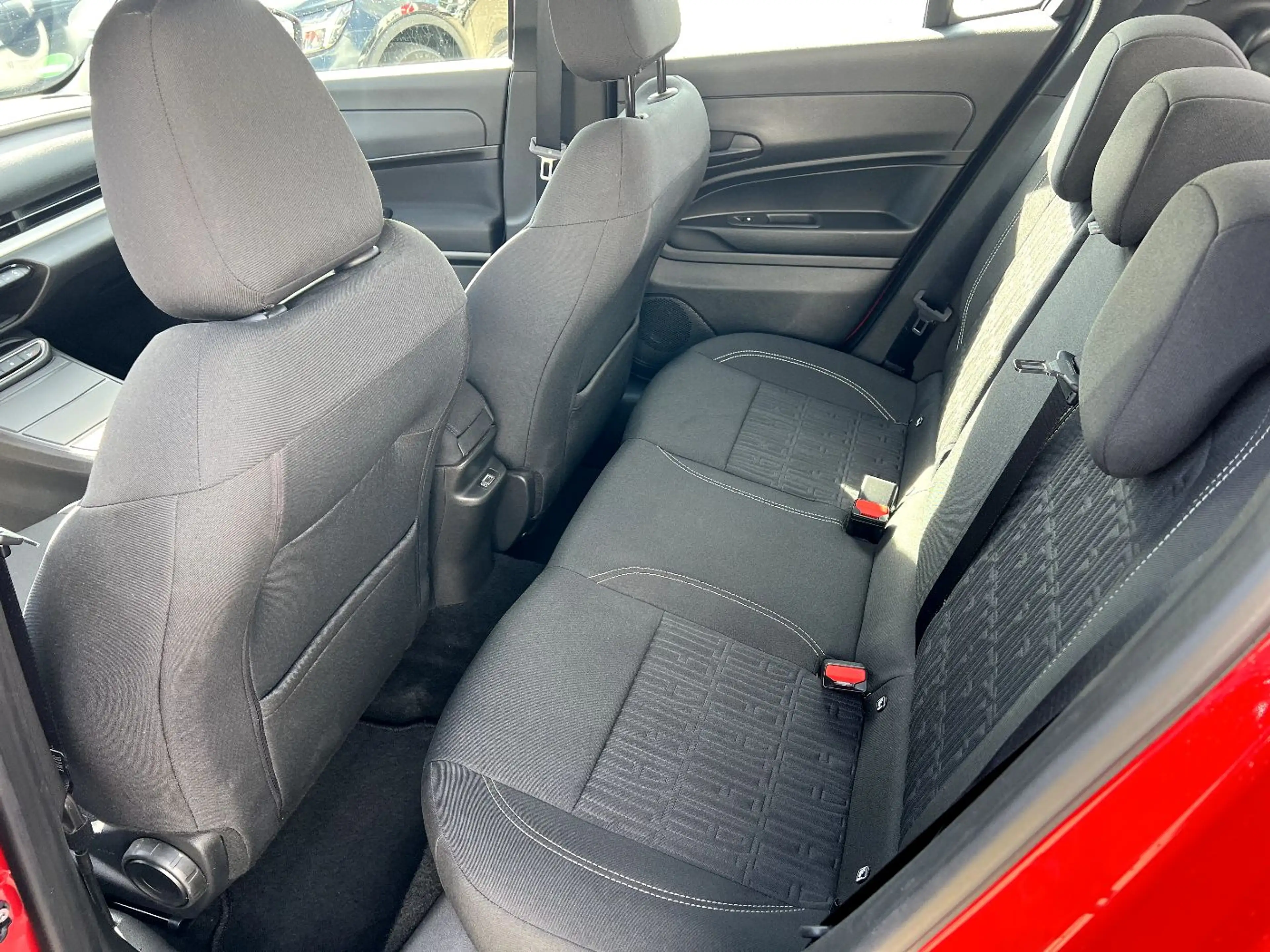 Fiat 600 1.2 Hybrid *LED Navi AHK Sitzh. ACC DAB PDC* — photo 11