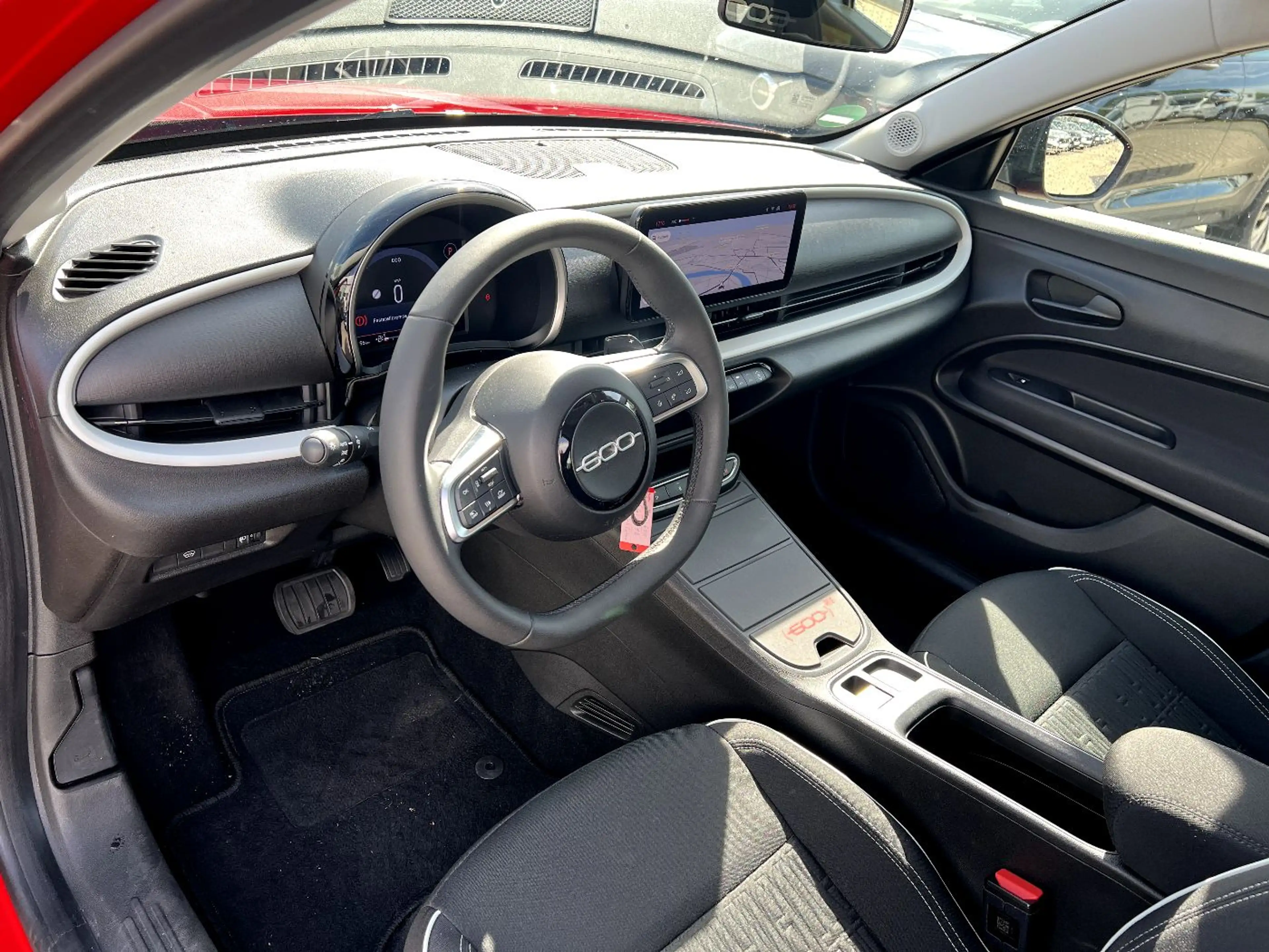 Fiat 600 1.2 Hybrid *LED Navi AHK Sitzh. ACC DAB PDC* — photo 9
