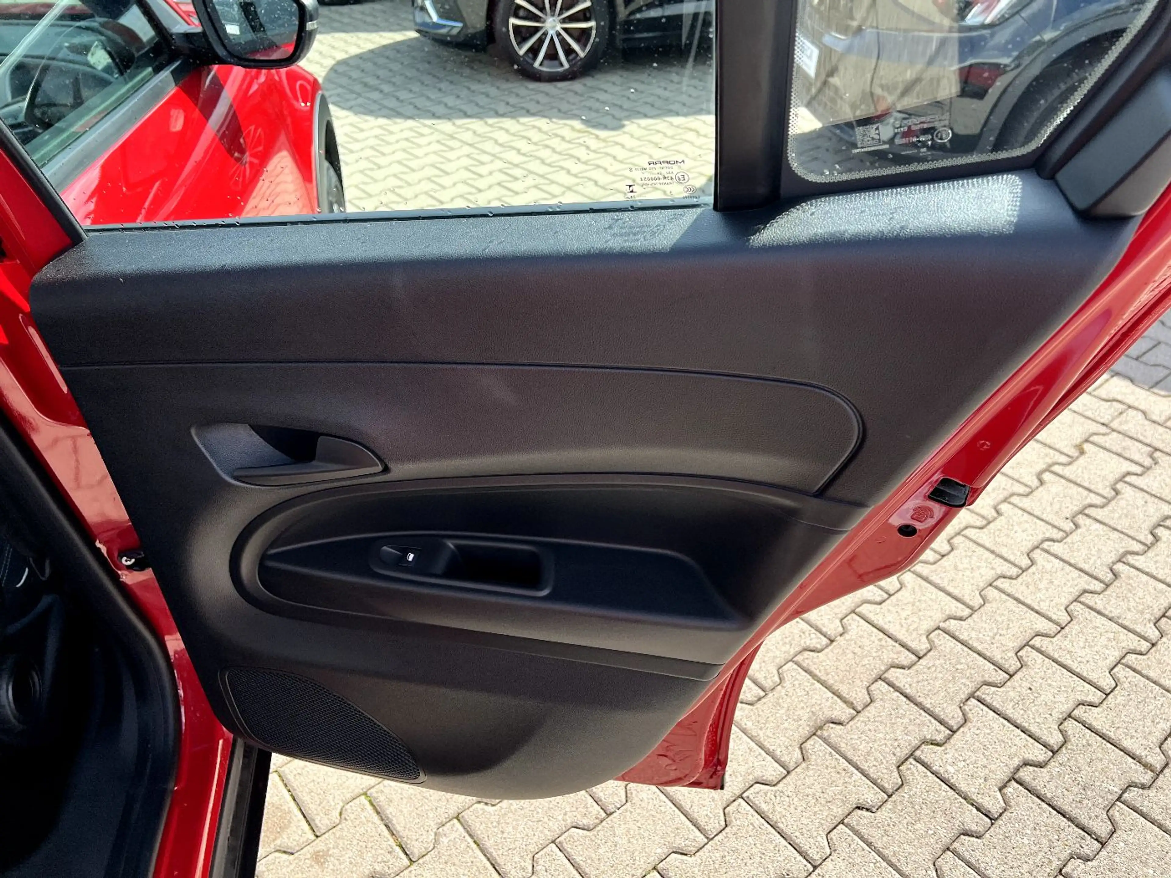 Fiat 600 1.2 Hybrid *LED Navi AHK Sitzh. ACC DAB PDC* — photo 14