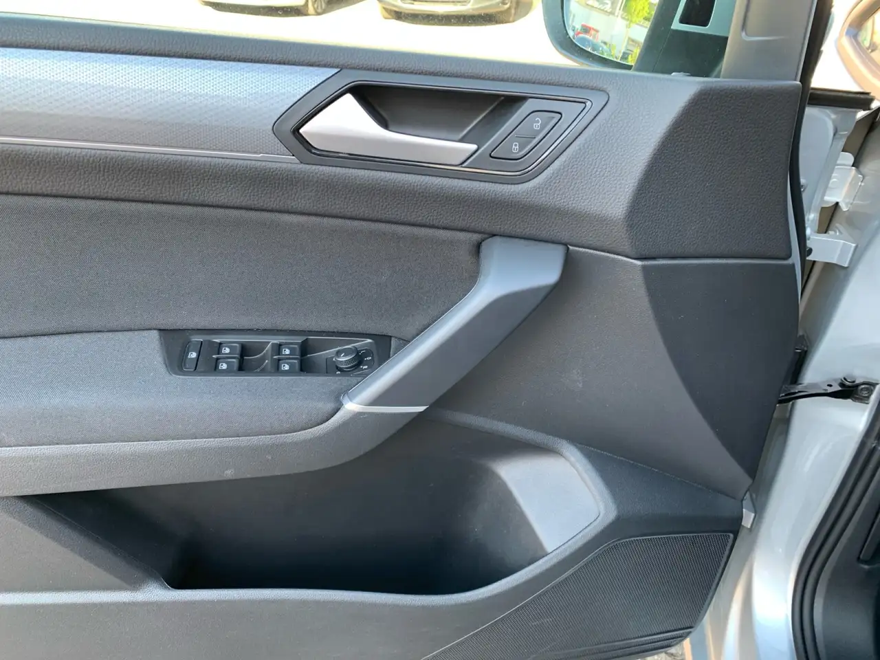 Volkswagen Touran Comfortline 2.0 TDI 3,99% STANDHEIZ NAV APP LED A 13