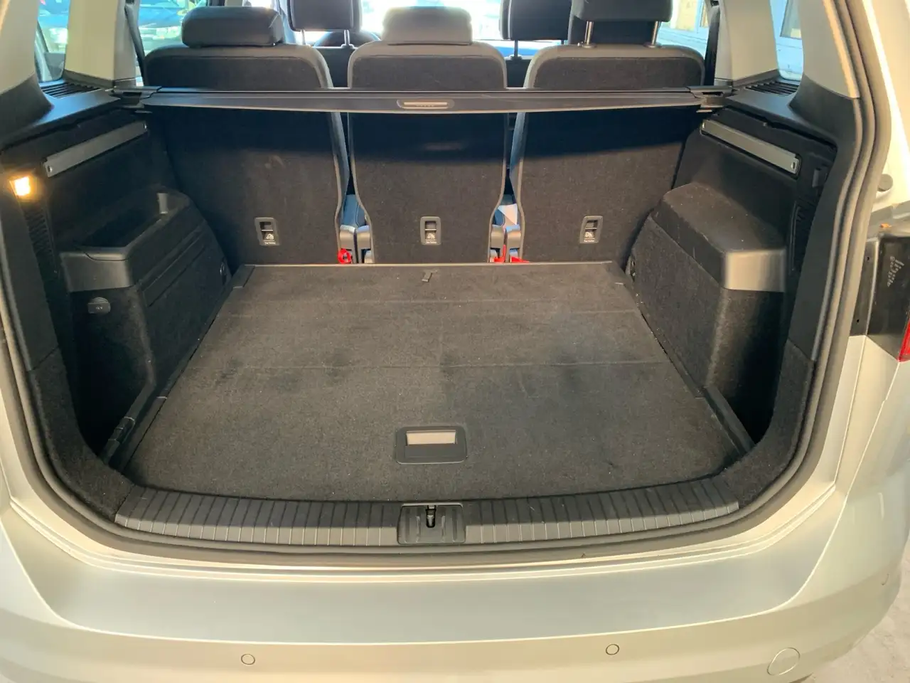 Volkswagen Touran Comfortline 2.0 TDI 3,99% STANDHEIZ NAV APP LED A 11