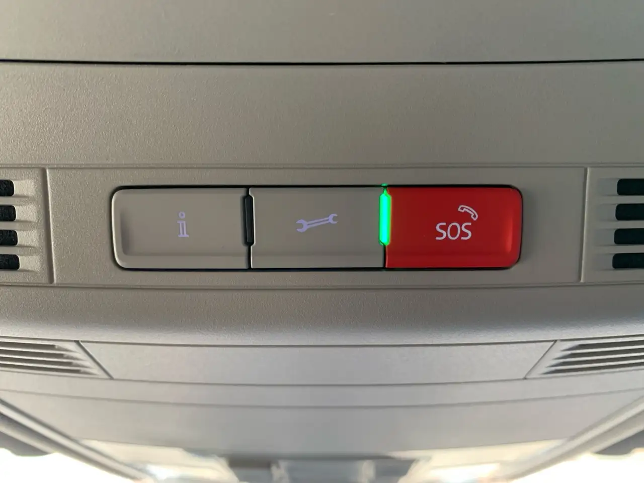 Volkswagen Touran Comfortline 2.0 TDI 3,99% STANDHEIZ NAV APP LED A 24