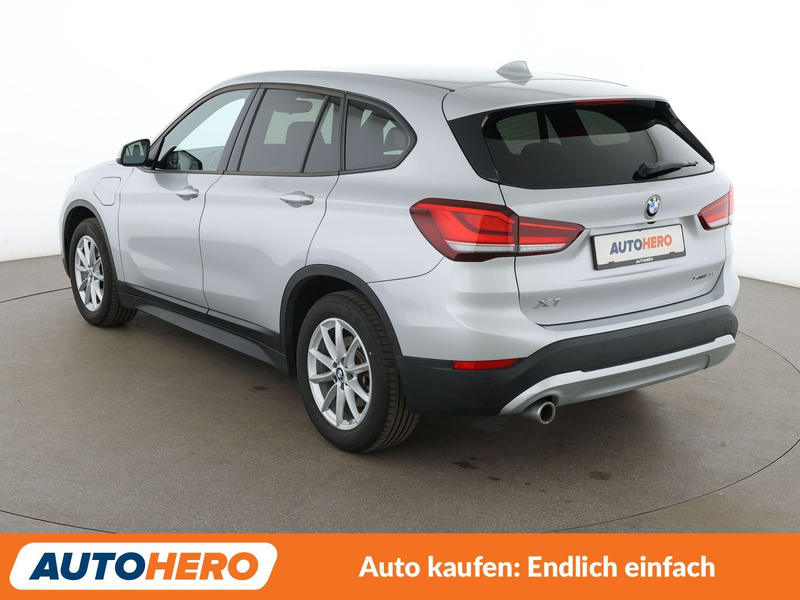 BMW X1 xDrive 25e Advantage Aut.*NAVI*HUD*LED* — photo 4