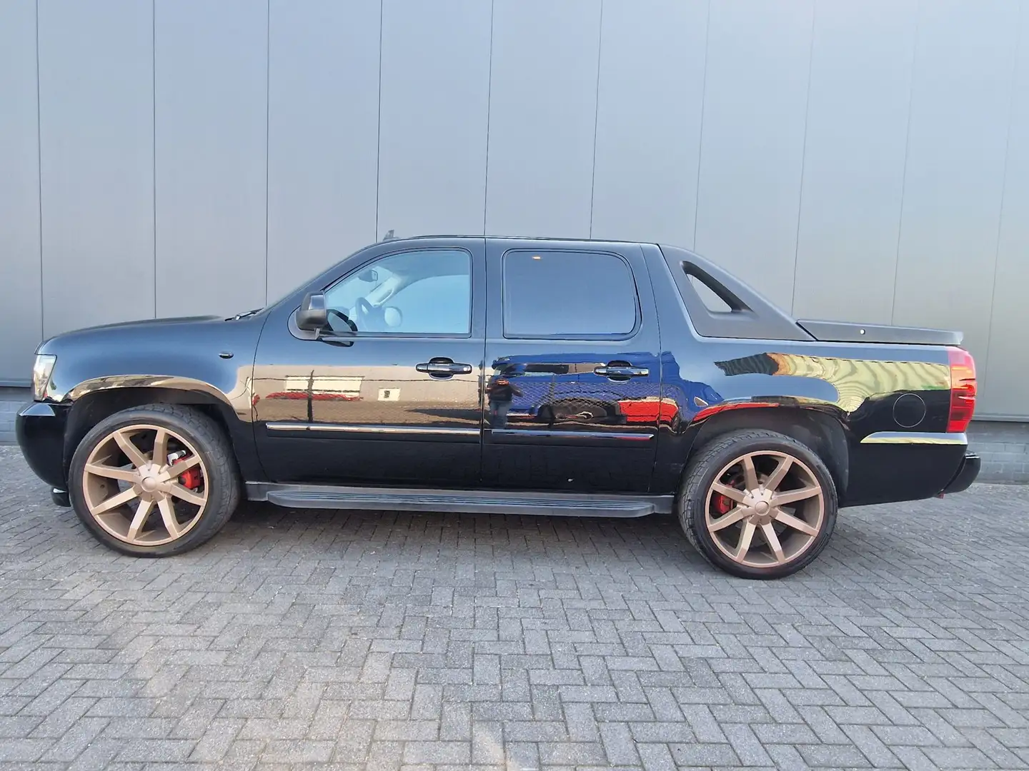 Chevrolet Avalanche USA 5.3 V8 Lpg/24 inch /Sportuitlaat/goede staat! - 2