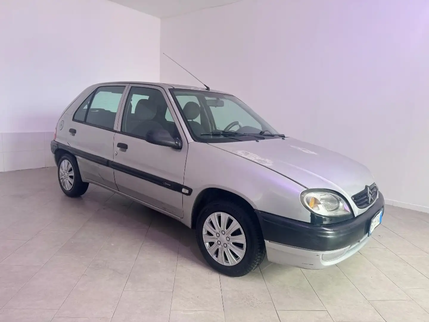 Citroen SAXO 1.1i cat 5 porte SX Argent - 2
