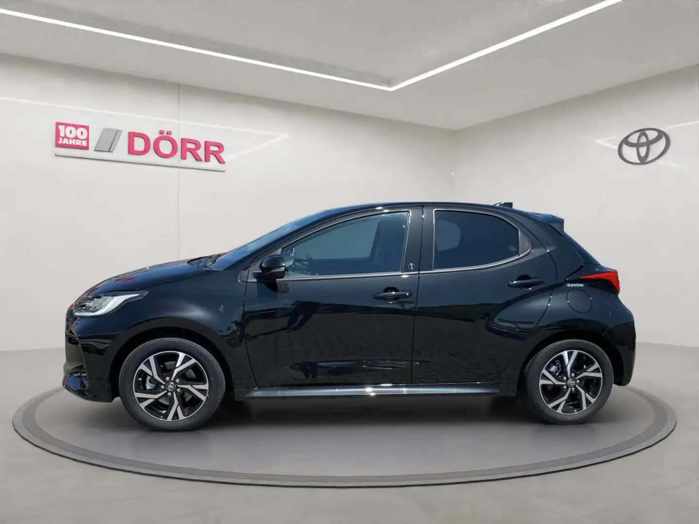 Toyota Yaris Hybrid 1.5 VVT-i Team Deutschland+Comfort Paket Schwarz - 2