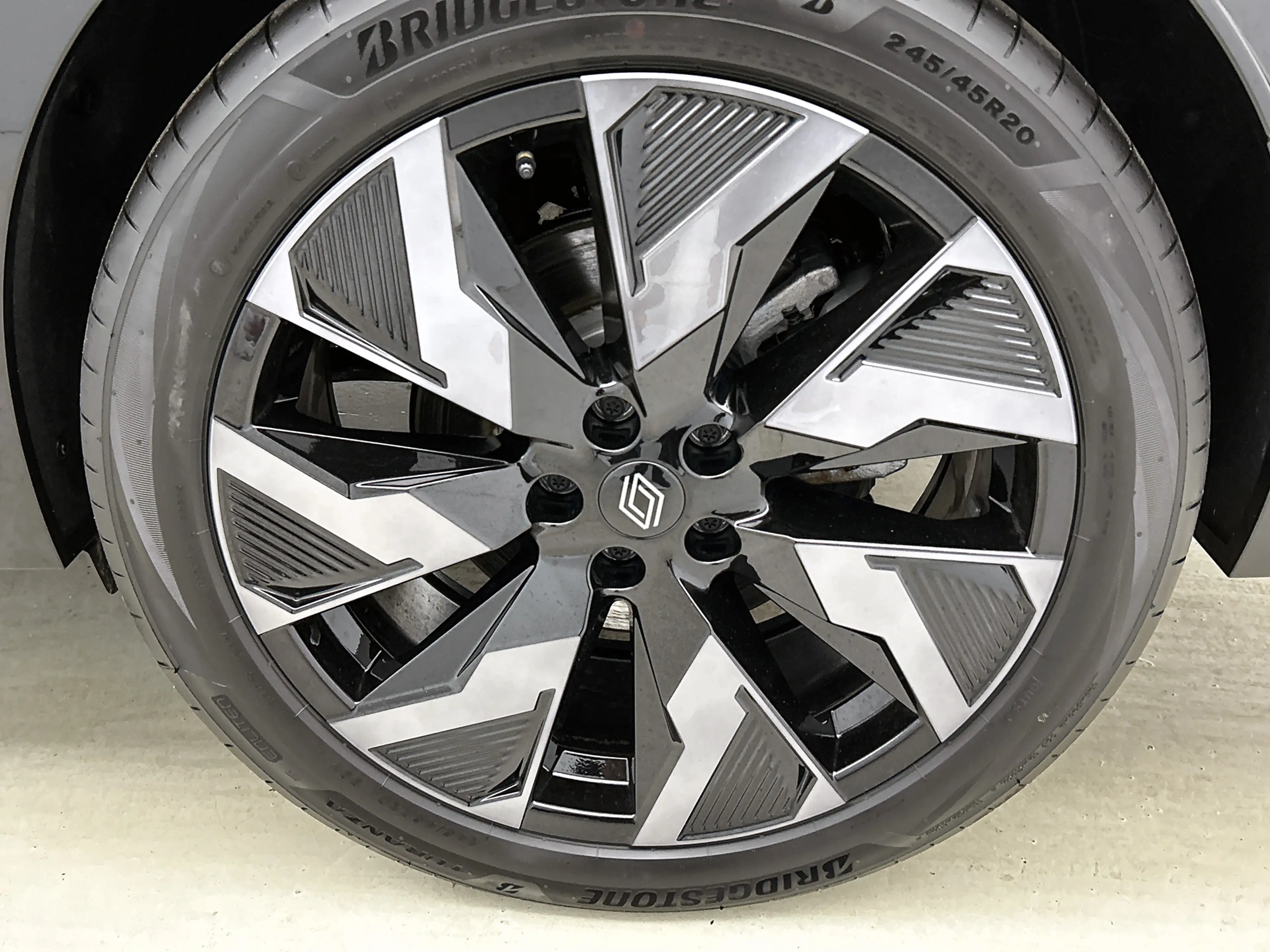 Renault Rafale 1.2 E-Tech 4x4 plug-in hybrid 300 esprit Alpine Ma — photo 33