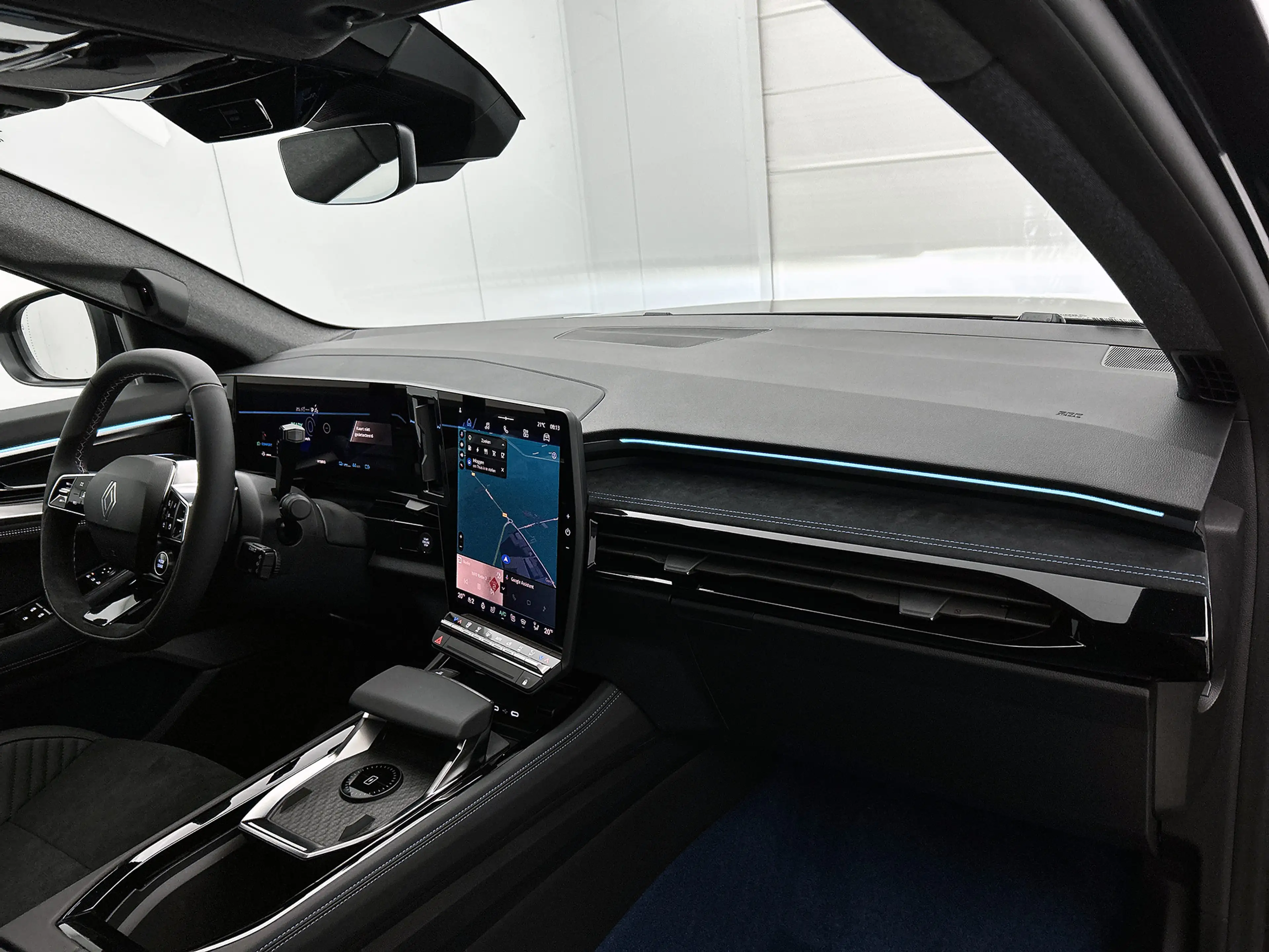 Renault Rafale 1.2 E-Tech 4x4 plug-in hybrid 300 esprit Alpine Ma — photo 8