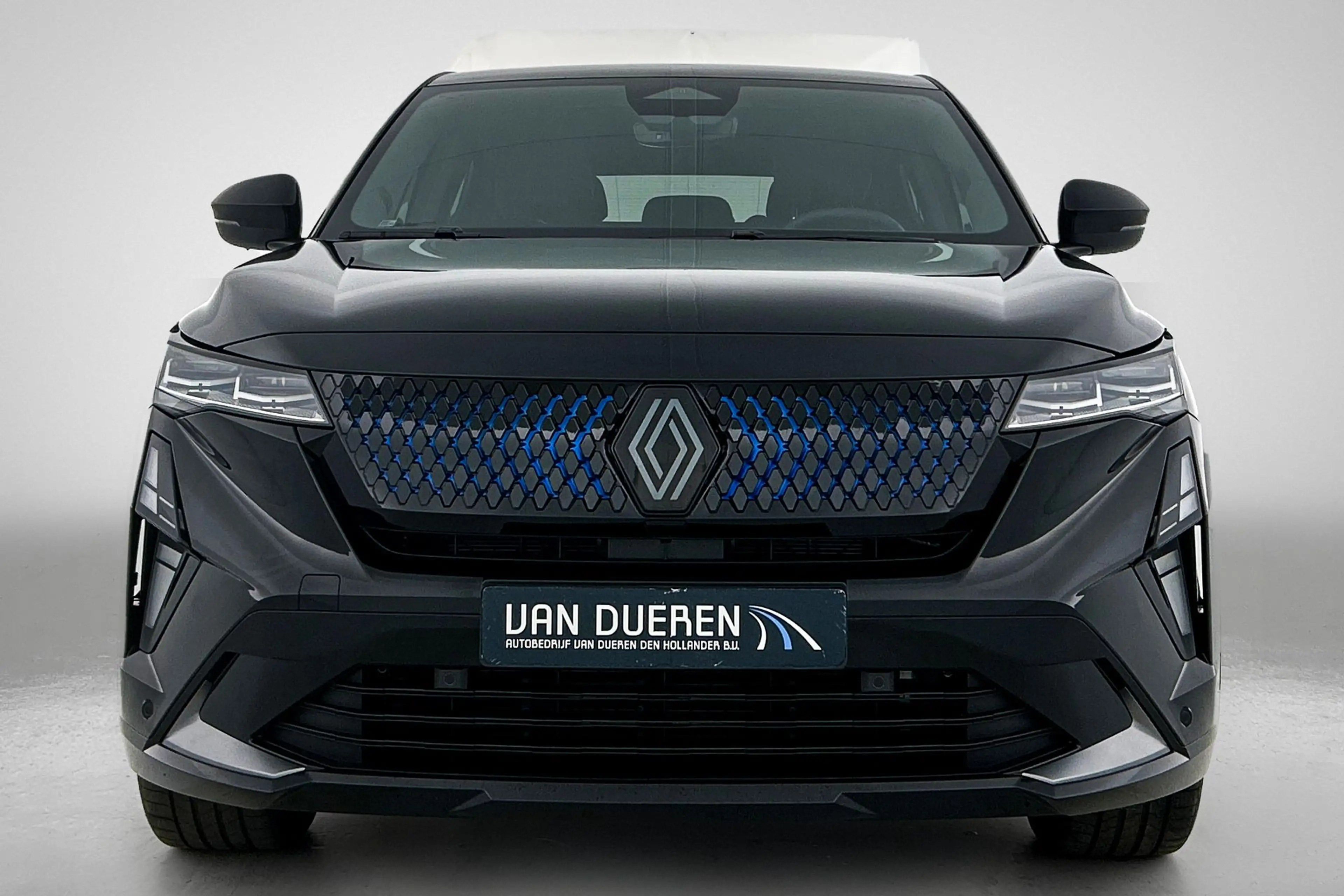 Renault Rafale 1.2 E-Tech 4x4 plug-in hybrid 300 esprit Alpine Ma — photo 9