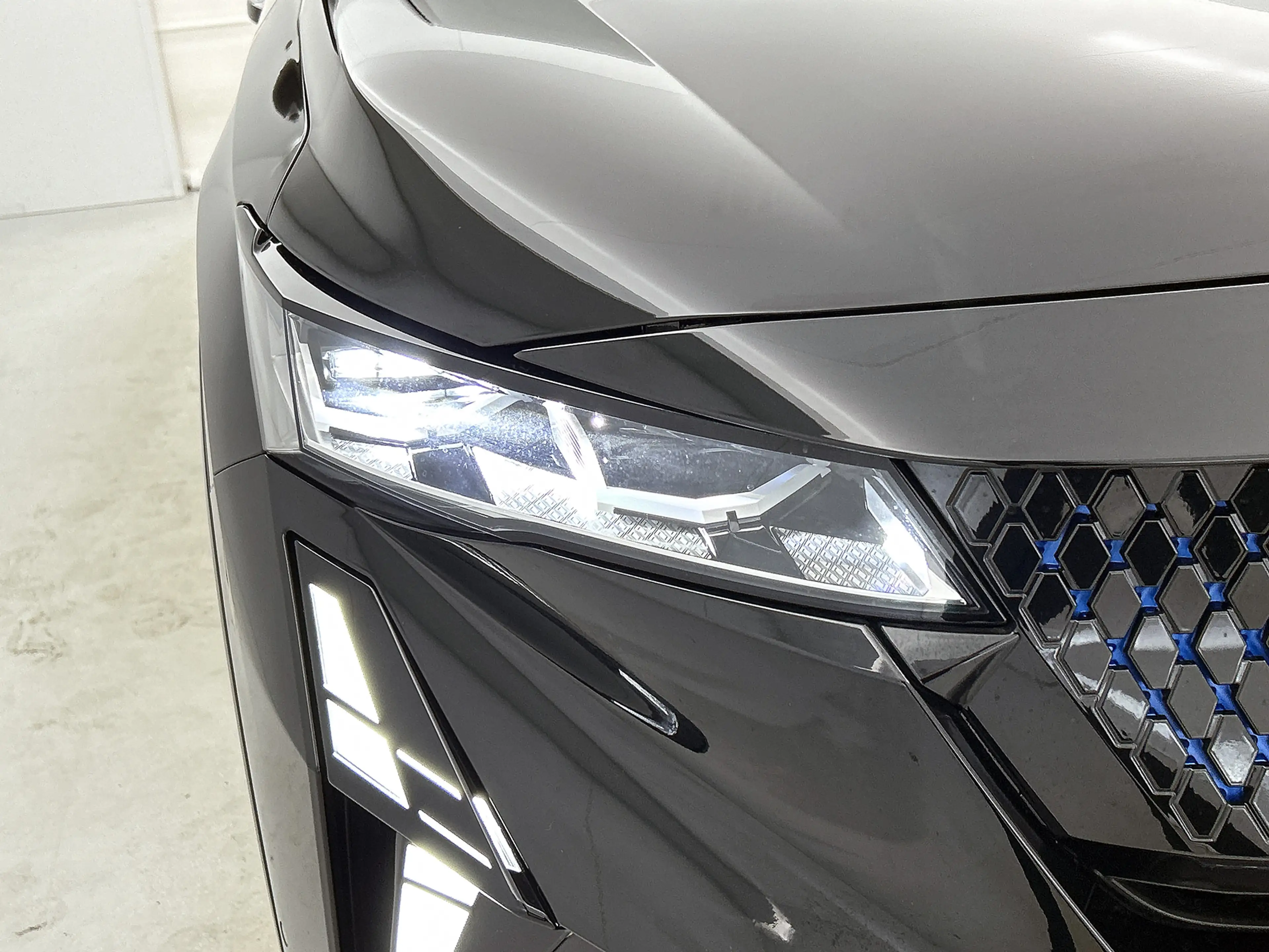 Renault Rafale 1.2 E-Tech 4x4 plug-in hybrid 300 esprit Alpine Ma — photo 22