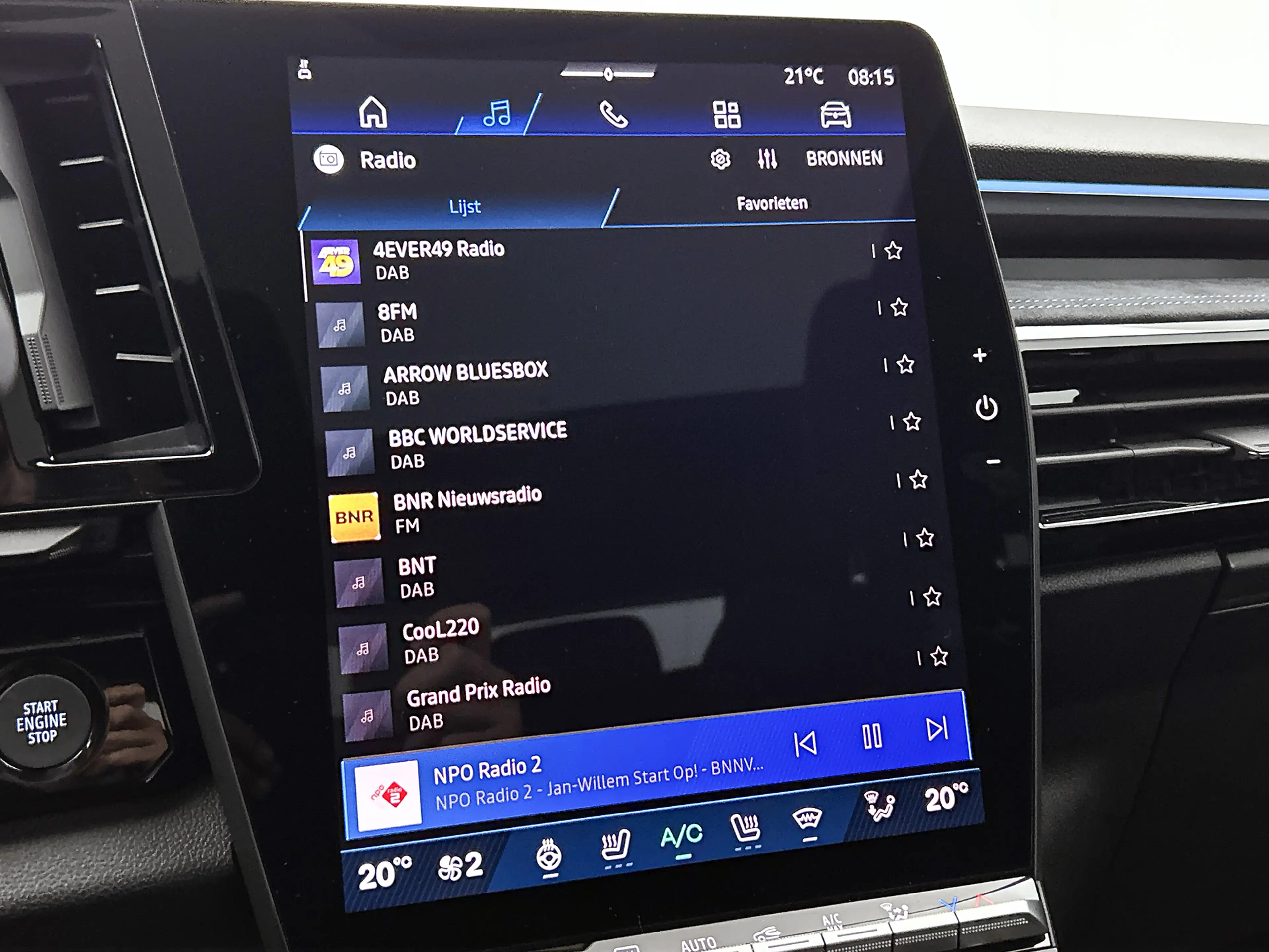 Renault Rafale 1.2 E-Tech 4x4 plug-in hybrid 300 esprit Alpine Ma — photo 4