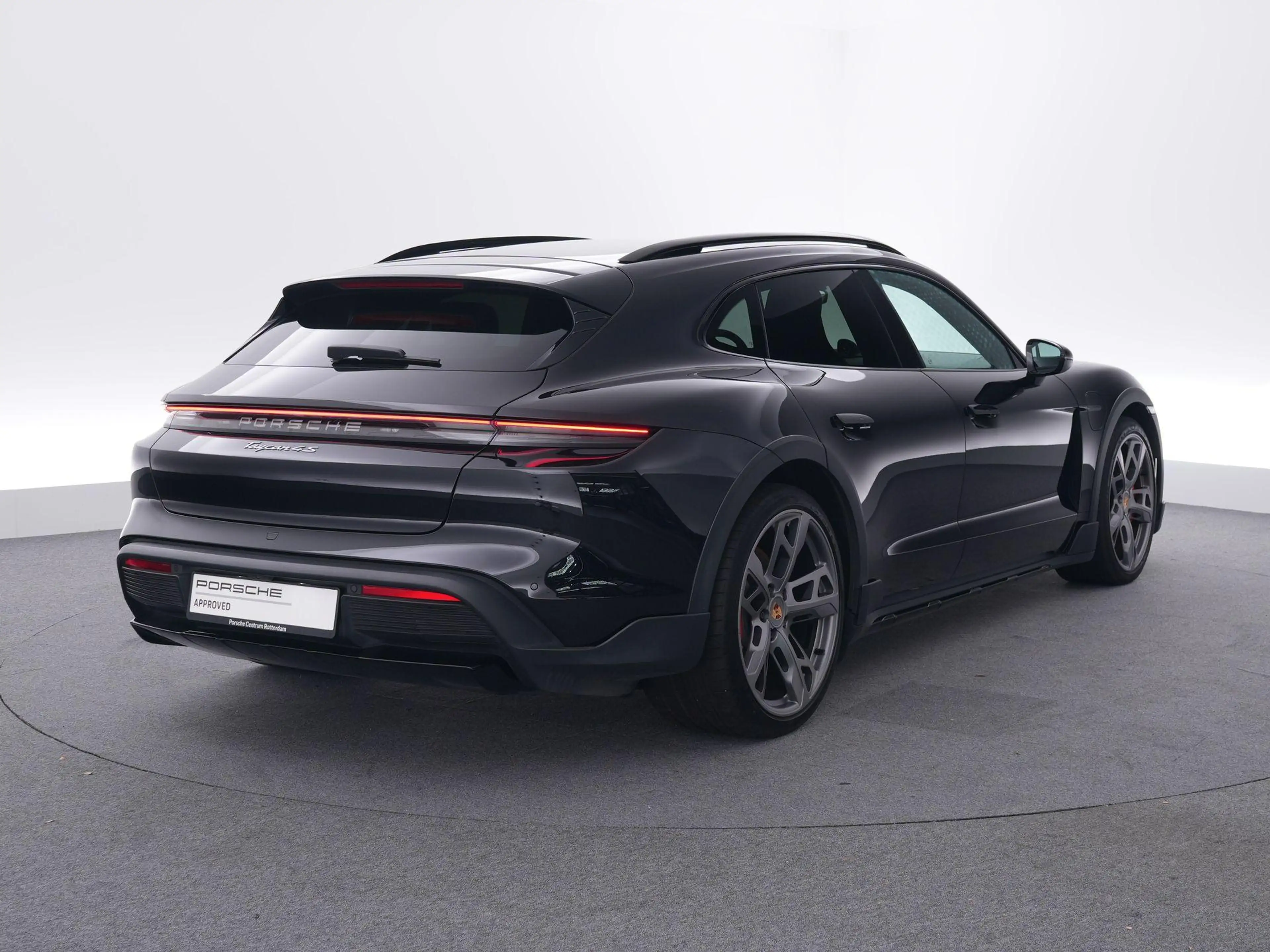 Porsche Taycan Cross Turismo 4S 105 kWh — photo 5