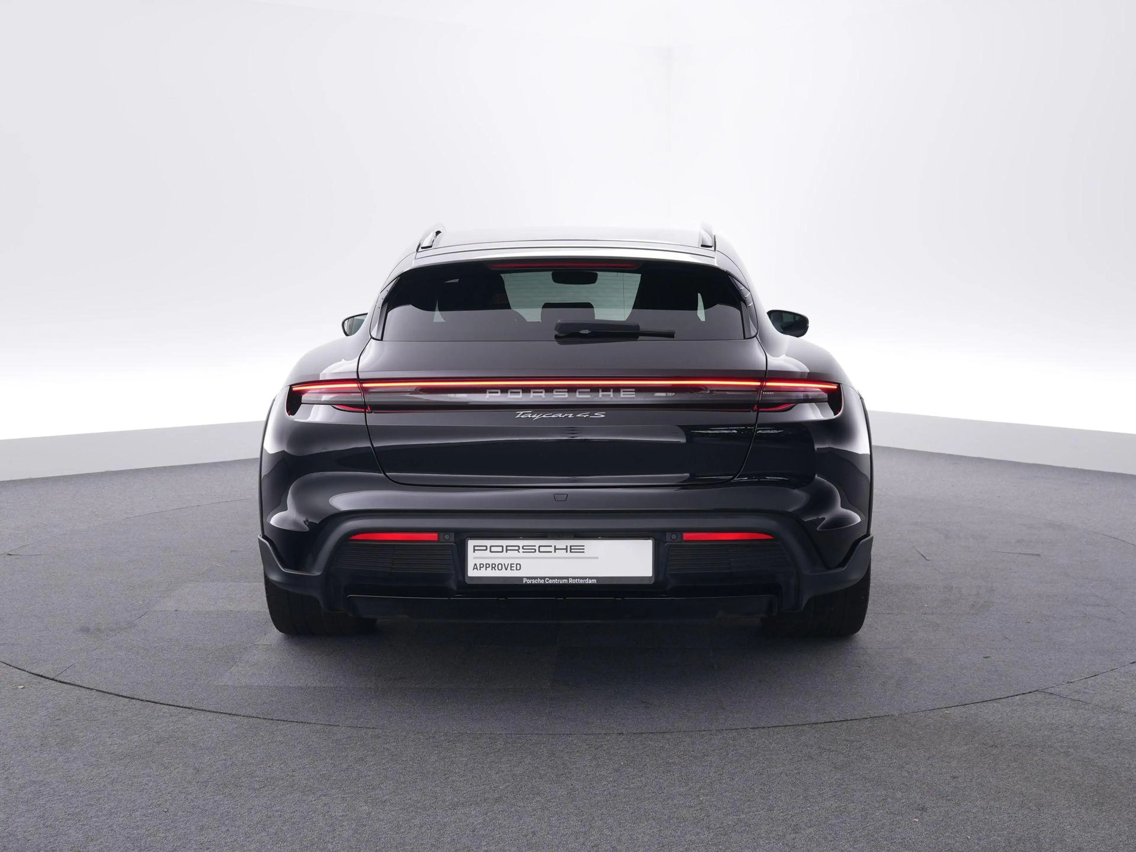 Porsche Taycan Cross Turismo 4S 105 kWh — photo 4